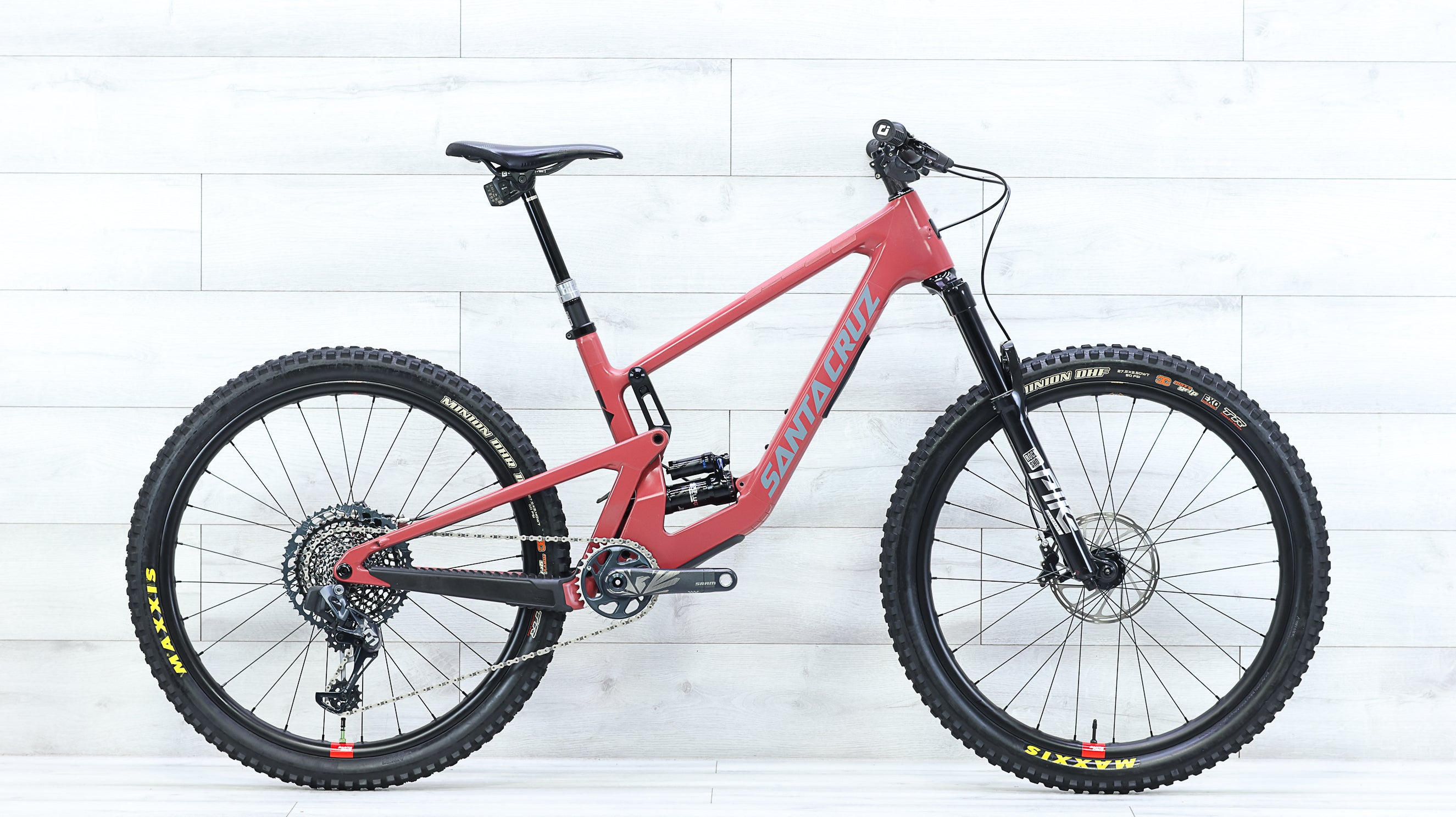 Santa Cruz 5010 CC X01 2021 in review - Turning trails into