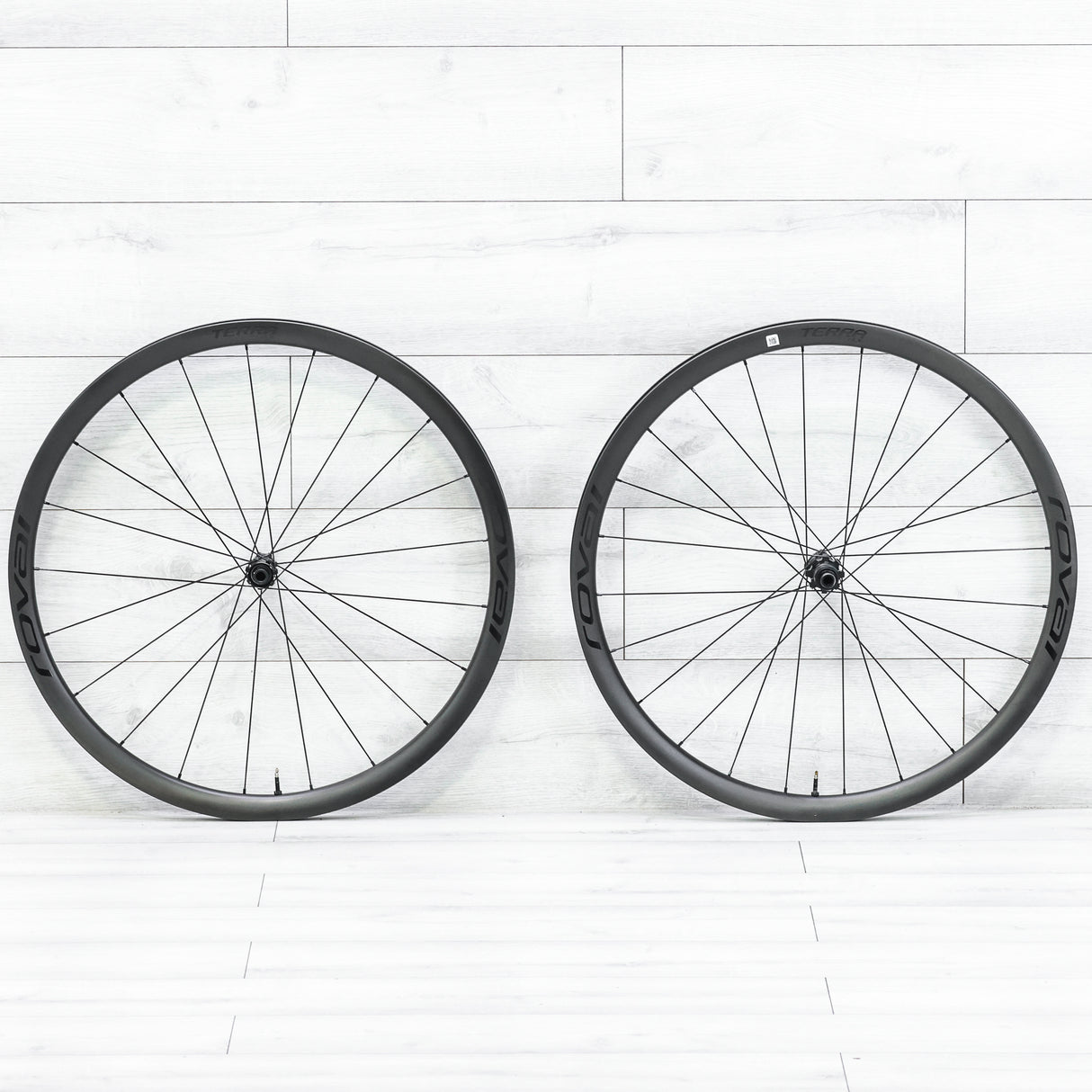 Roval Terra CLX II Carbon Disc Wheelset – 700c, Center Lock, Tubeless, XDR, 12-Speed