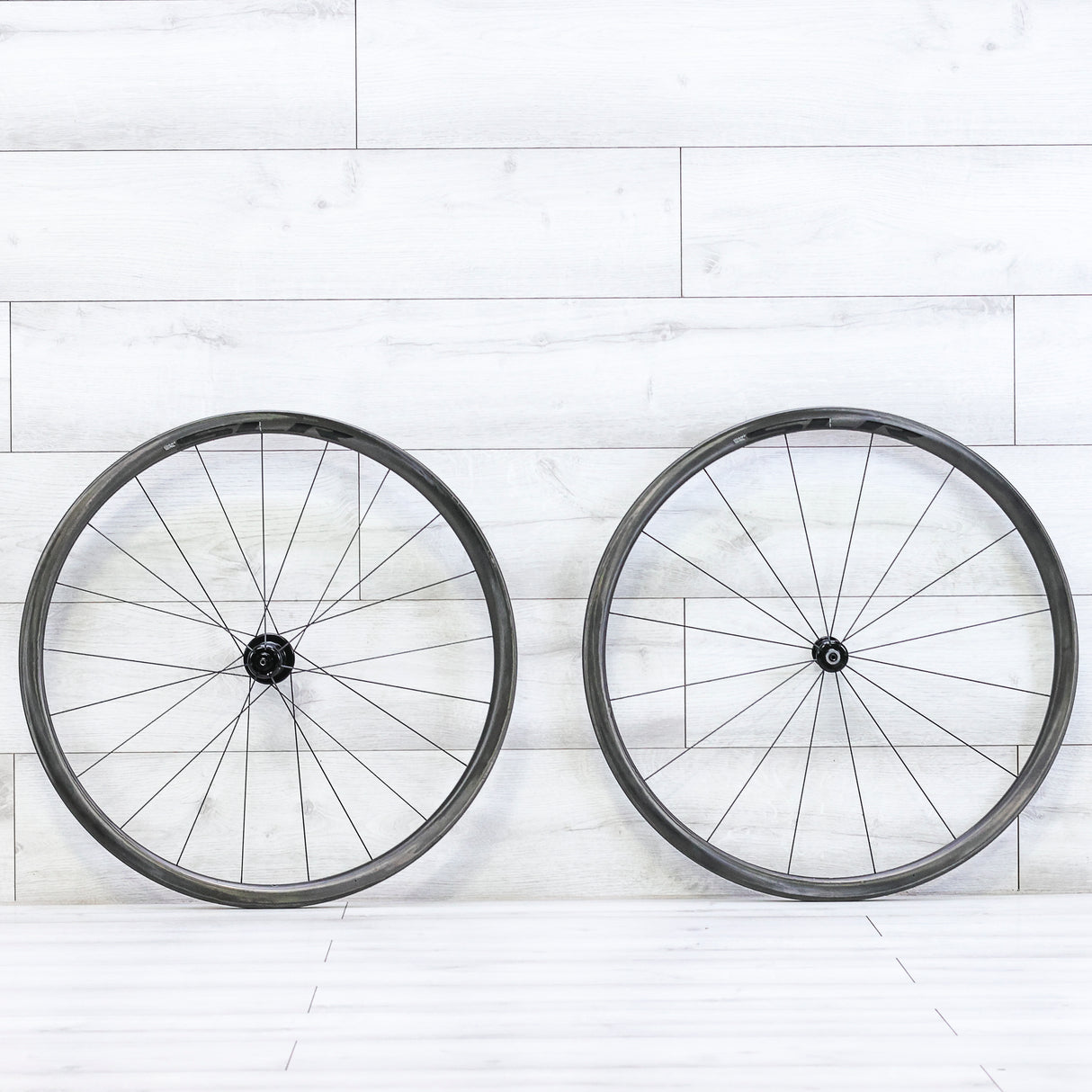 Giant SLR 1 Carbon Fiber Rim Brake Wheelset - 700c, Rim Brake, HG 11-Speed