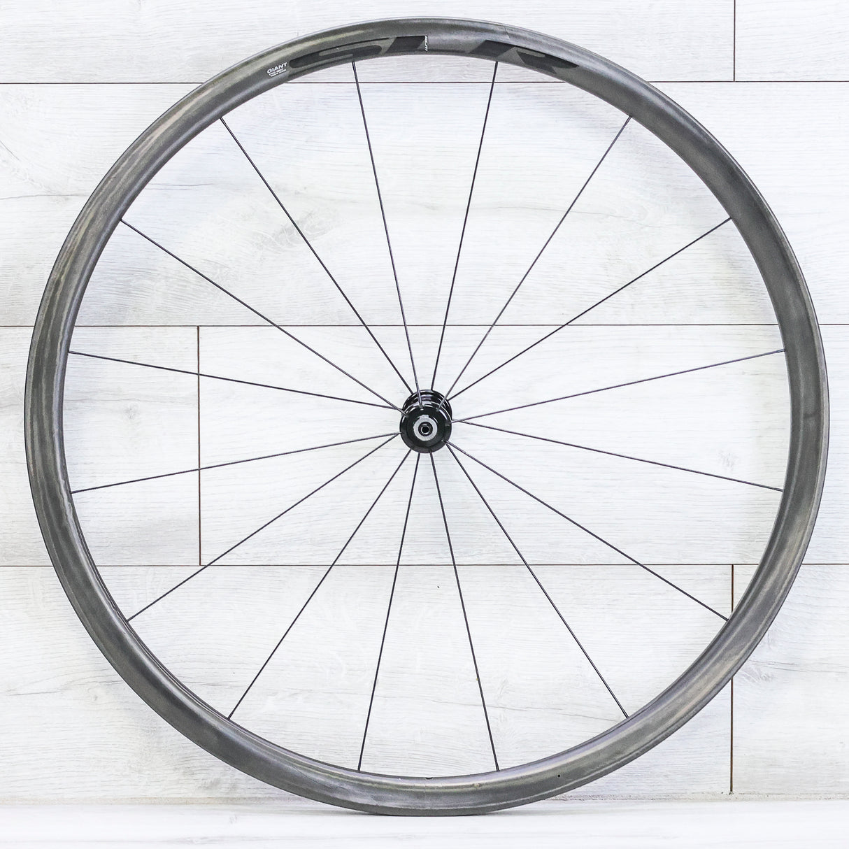 Giant SLR 1 Carbon Fiber Rim Brake Wheelset - 700c, Rim Brake, HG 11-Speed