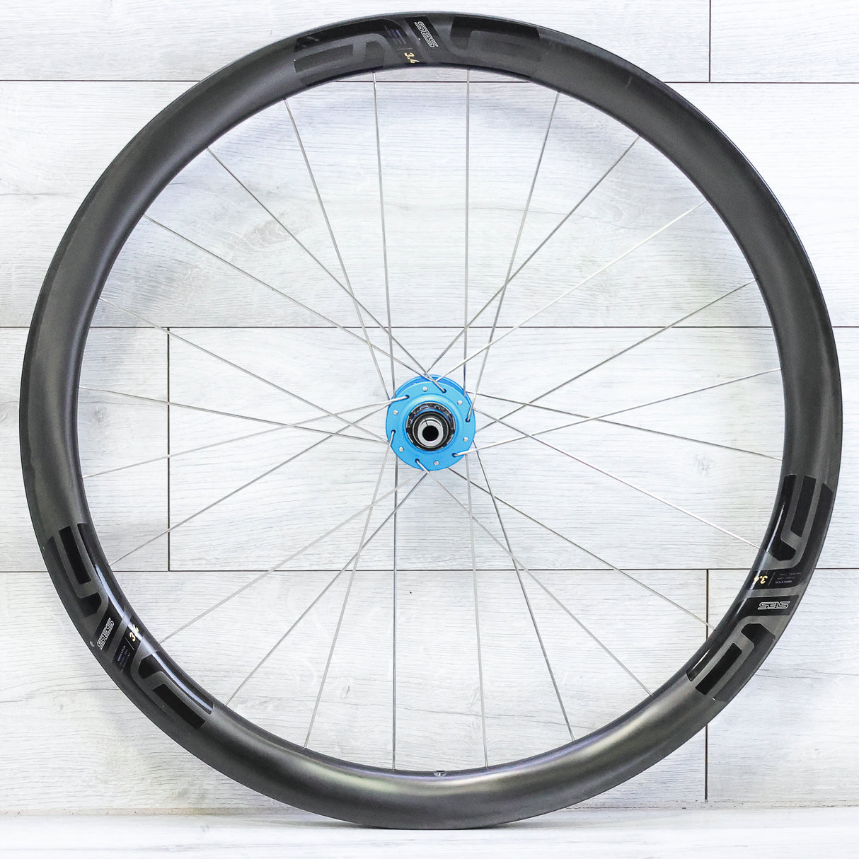 ENVE SES 3.4 wtih Chris King R45D Hubs Carbon Disc Wheelset - 700c, Tubeless, Center Lock, XDR 12-Speed