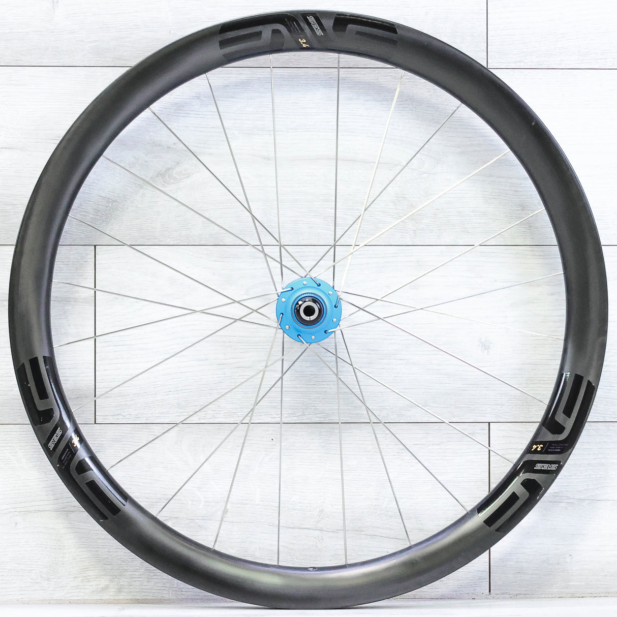 ENVE SES 3.4 wtih Chris King R45D Hubs Carbon Disc Wheelset - 700c, Tubeless, Center Lock, XDR 12-Speed