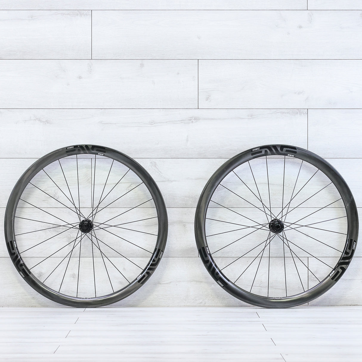 ENVE 3.4 SES Carbon Disc Wheelset - 700c, Tubeless, Center Lock, HG-11 Speed