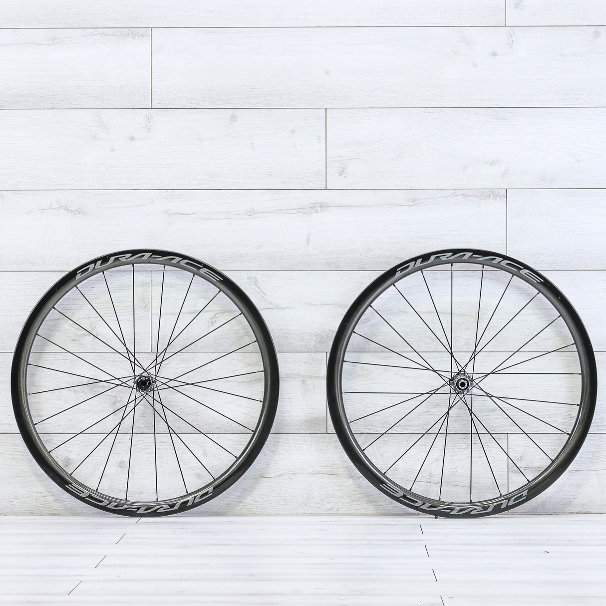 Shimano Dura-Ace C40 Carbon Wheelset - 700c, Tubeless, Center Lock, HG 11 - Speed