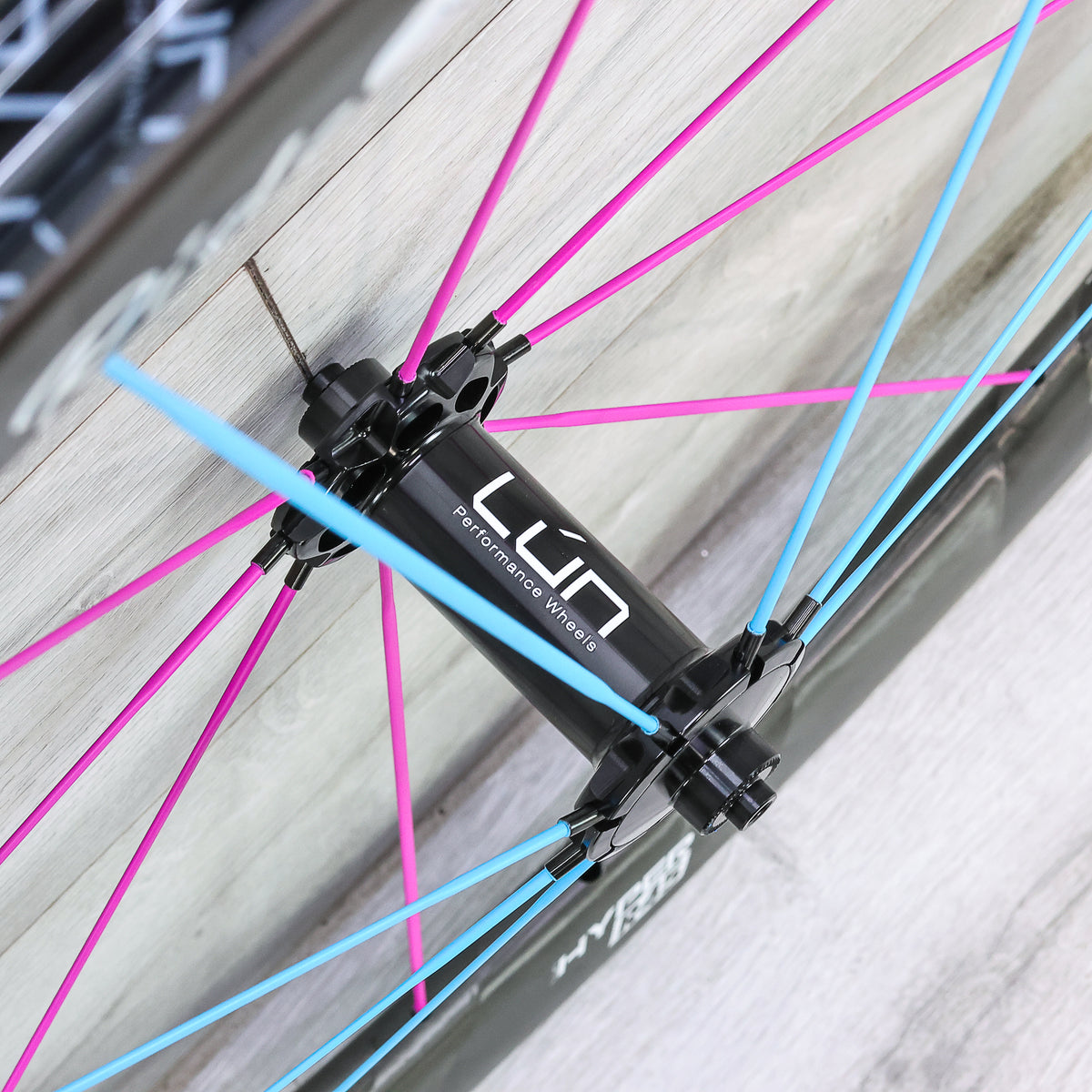 Winspace Lún HYPER R45 Carbon Road Wheelset - 700c, Tubeless, Rim Brake, SRAM XDR 12-Speed