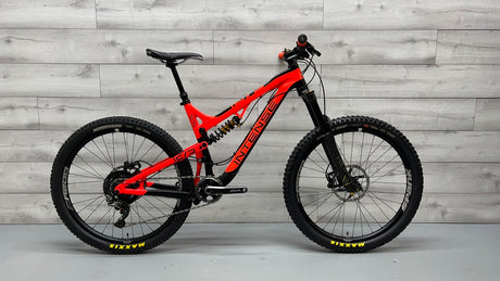 2016 Intense Tracer 275A