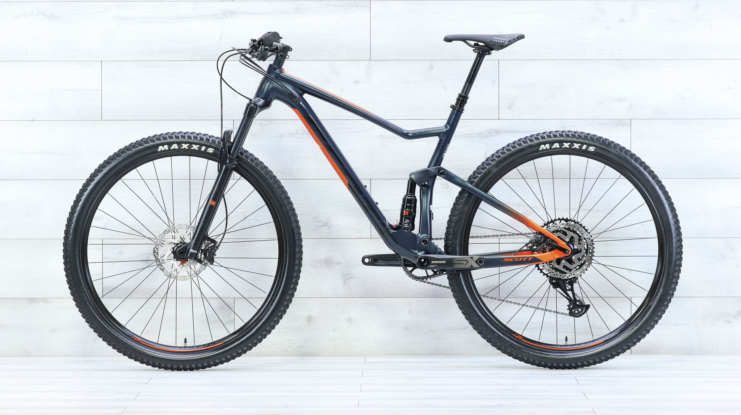 scott bicycle 960 Scale Small Bike - 2014 you can conquer the most technical trails with a disconcerting ease Scott Spark 960 Mountain Bike