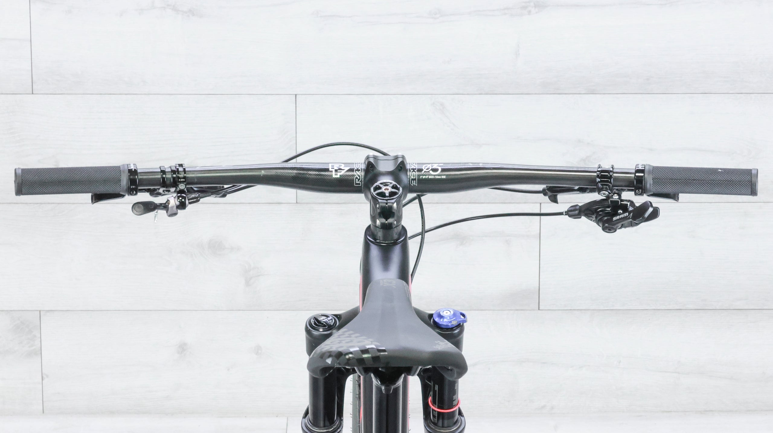 Specialized Epic Comp Carbon Mountain Bike
