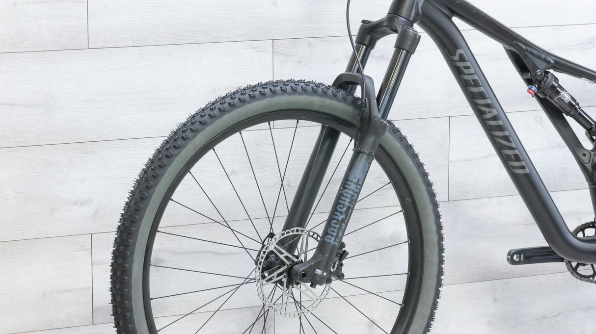 Specialized Stumpjumper Alloy Mountain Bike - 2022, Medium (S3)
