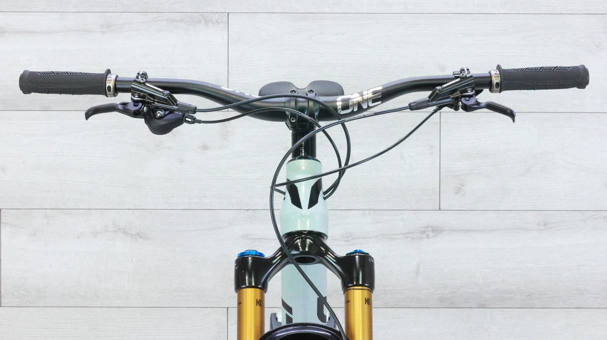 Devinci Chainsaw Factory Mountain Bike - 2025, Medium