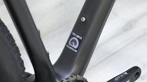 Pivot LES SL Pro XT/XTR w/ Carbon Wheels Mountain Bike - 2024, Large