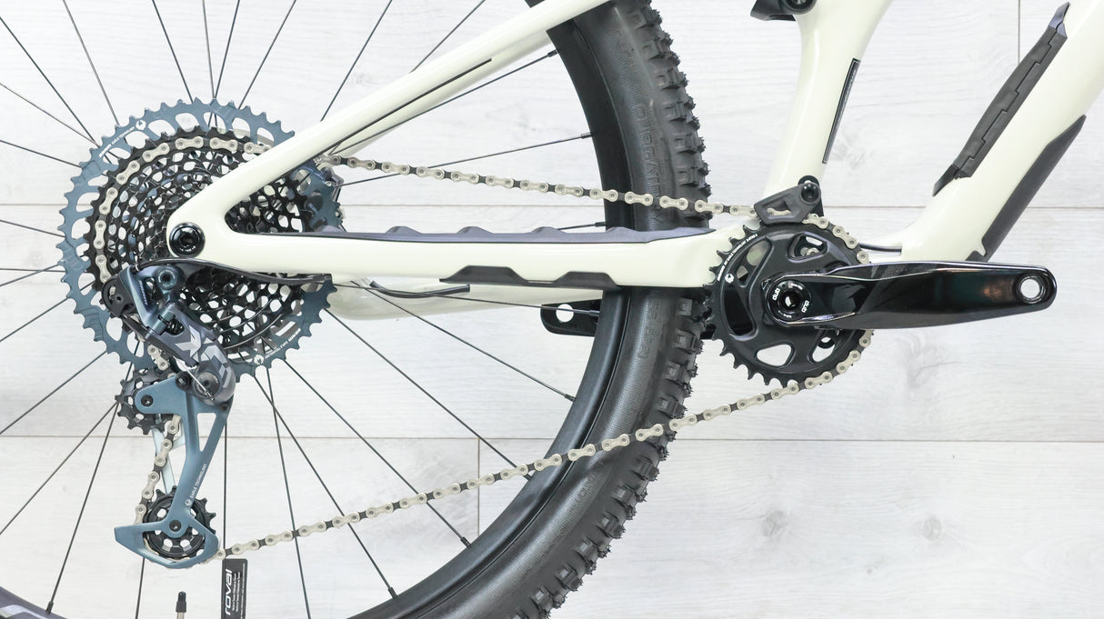 Specialized Stumpjumper Expert Mountain Bike - 2022, Large (S4)