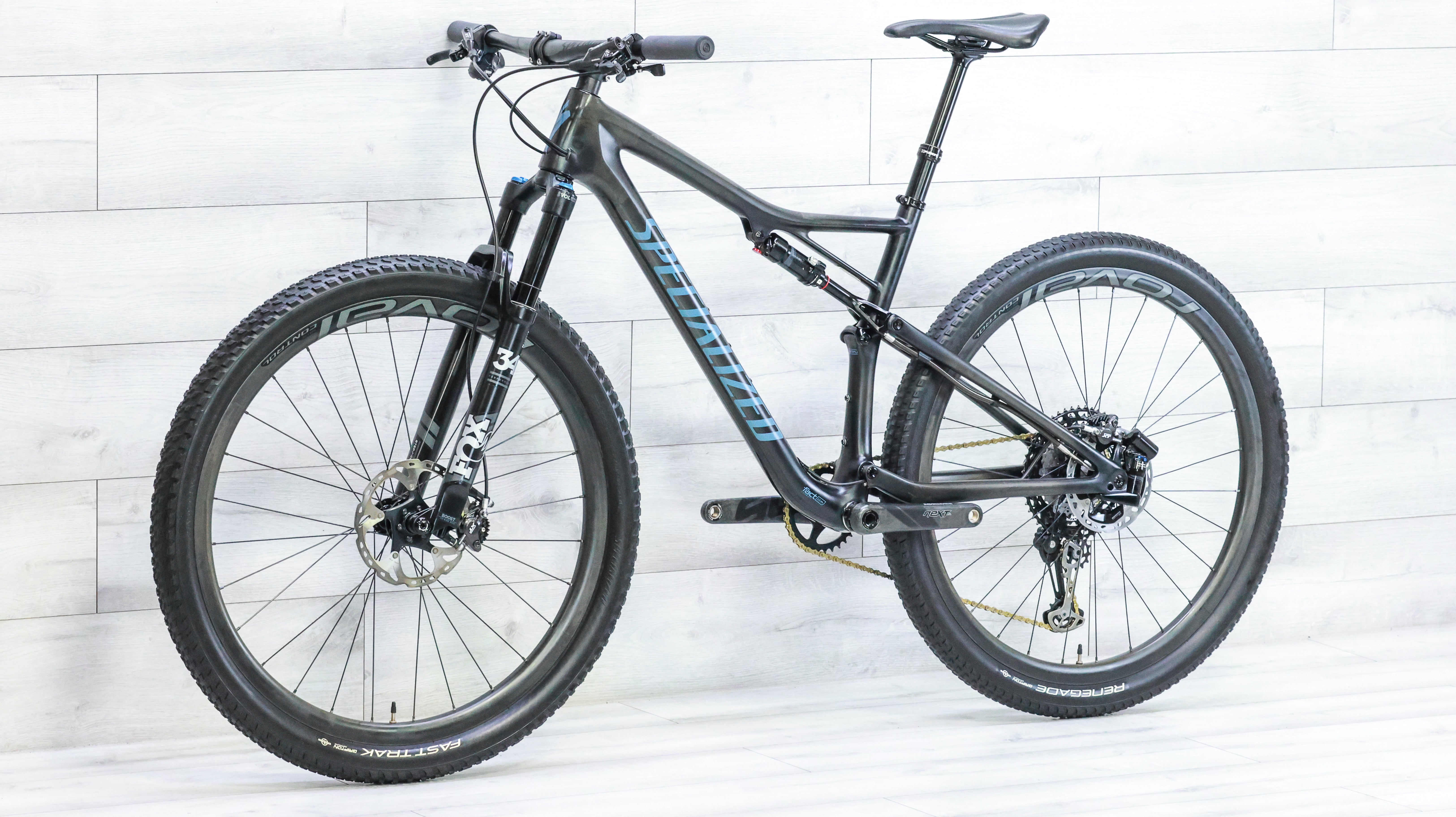 Specialized Epic Expert EVO Mountain Bike - 2019, Large – Cycle