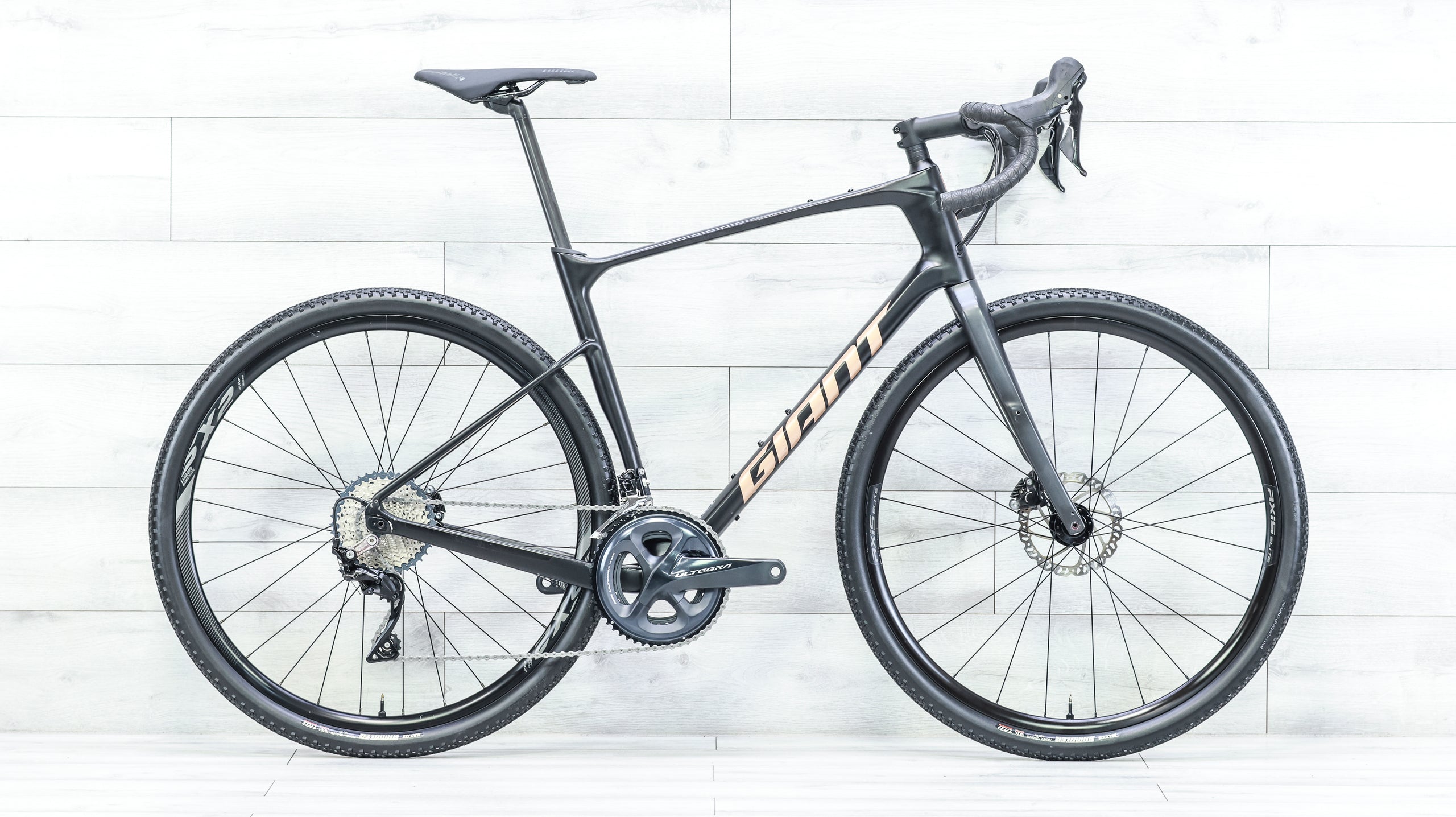 giant revolt gravel bike 2021 Giant Revolt Advanced 3 Gravel Bike
