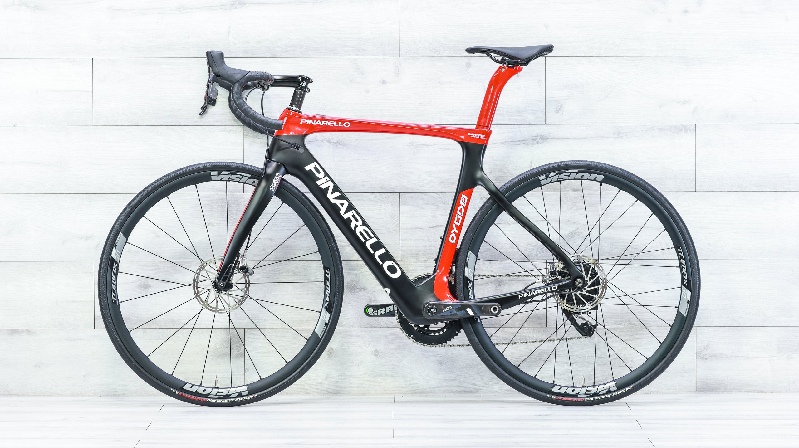 Pinarello Dyodo Red eTap Road E-Bike