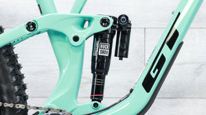 GT Sensor Carbon Pro LE Mountain Bike - 2023, Medium