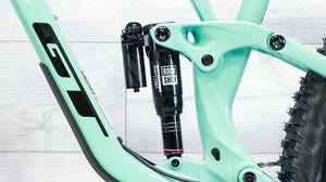 GT Sensor Carbon Pro LE Mountain Bike - 2023, Medium