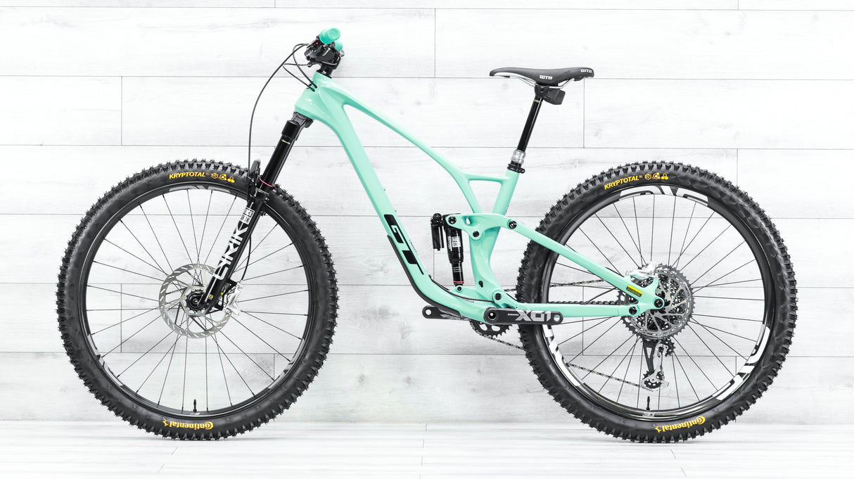GT Sensor Carbon Pro LE Mountain Bike - 2023, Medium