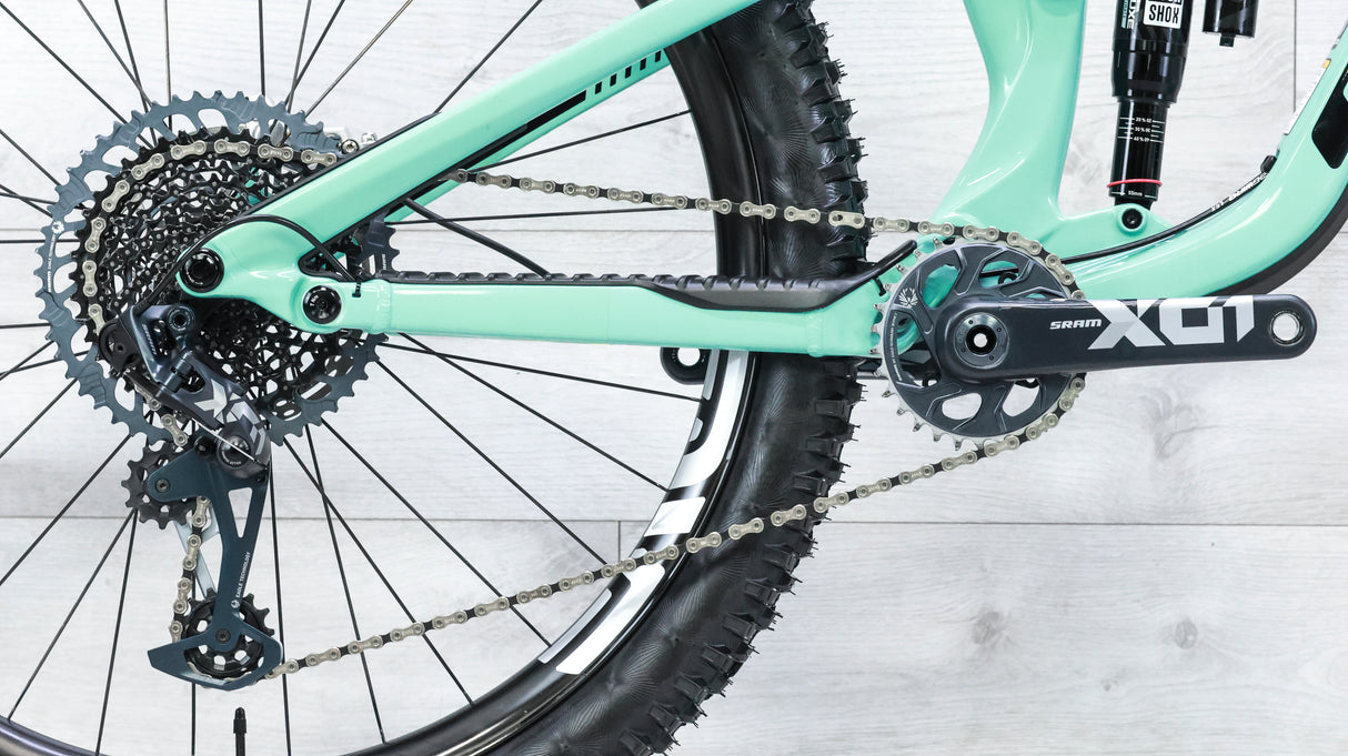 GT Sensor Carbon Pro LE Mountain Bike - 2023, Medium