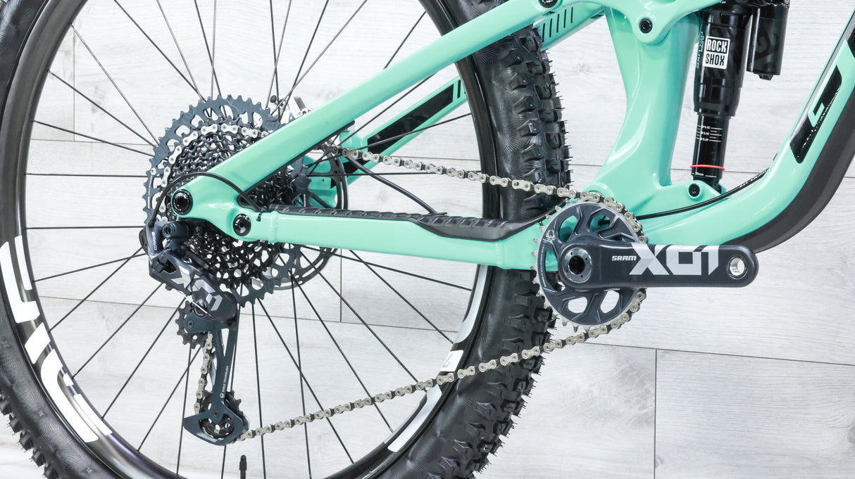 GT Sensor Carbon Pro LE Mountain Bike - 2023, Medium