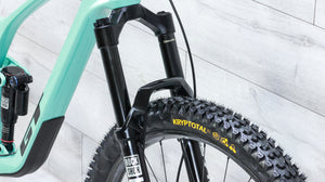 GT Sensor Carbon Pro LE Mountain Bike - 2023, Medium