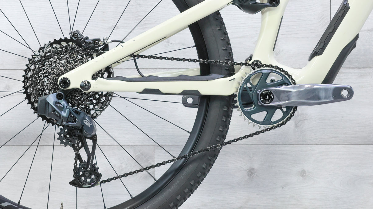 Specialized Stumpjumper EVO Expert Mountain Bike - 2023, Medium (S3)