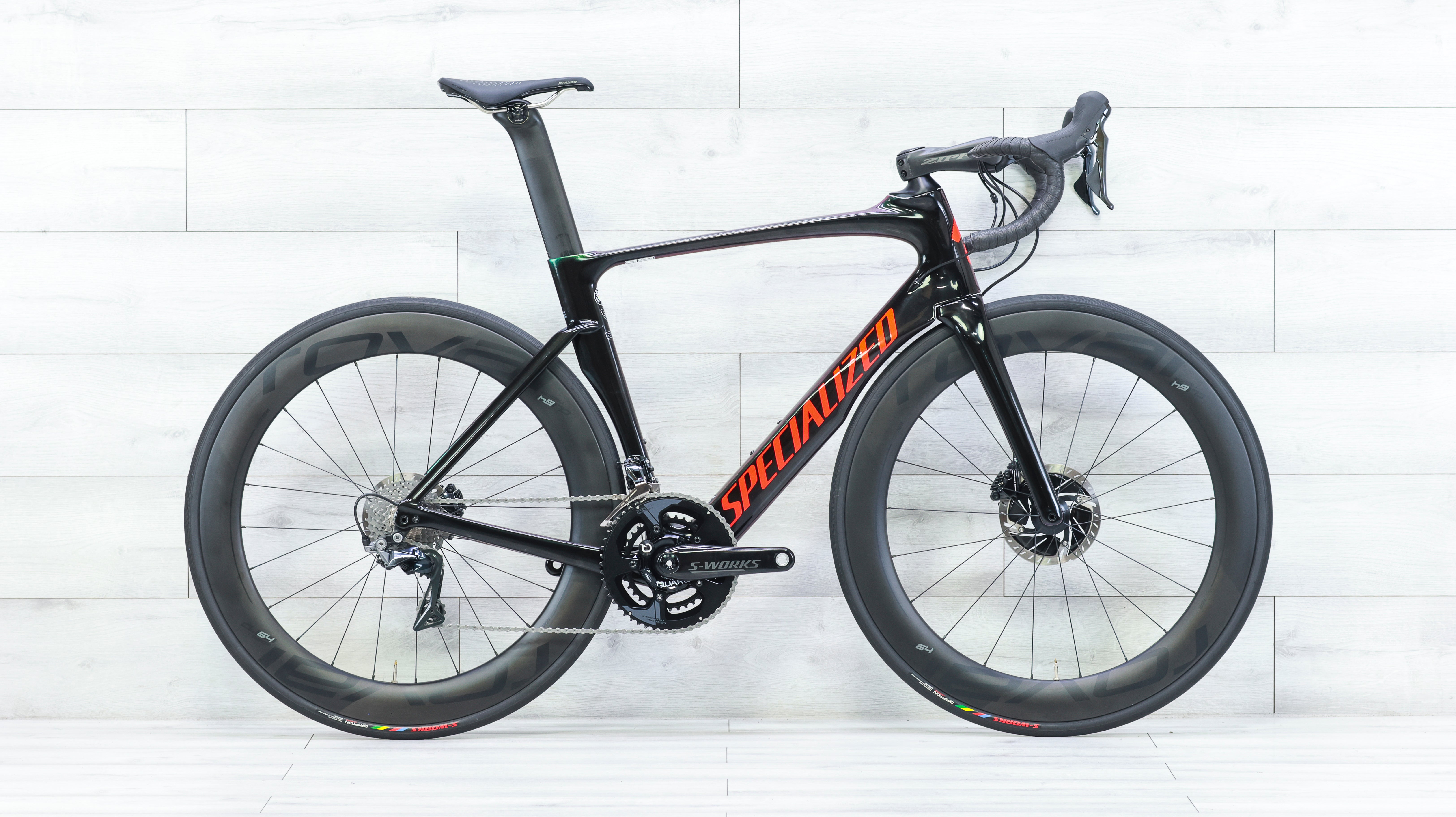 B15915_18SpclVngProDsc_1of18.