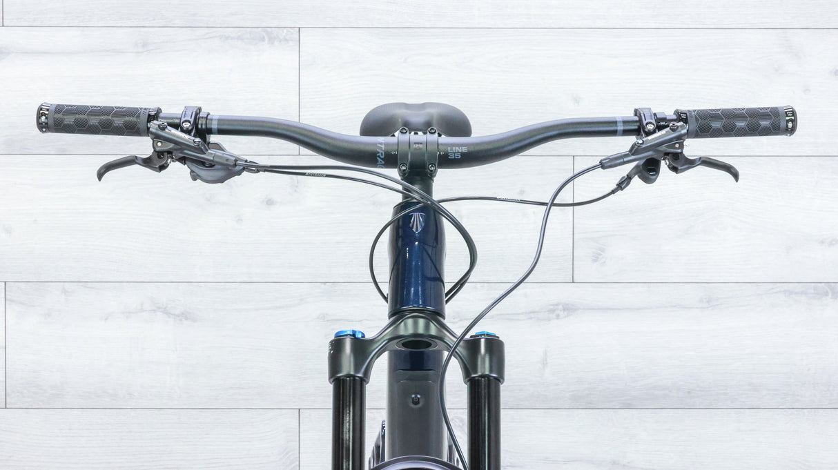 Trek Slash 8 Gen 6 Mountain Bike - 2024, Large