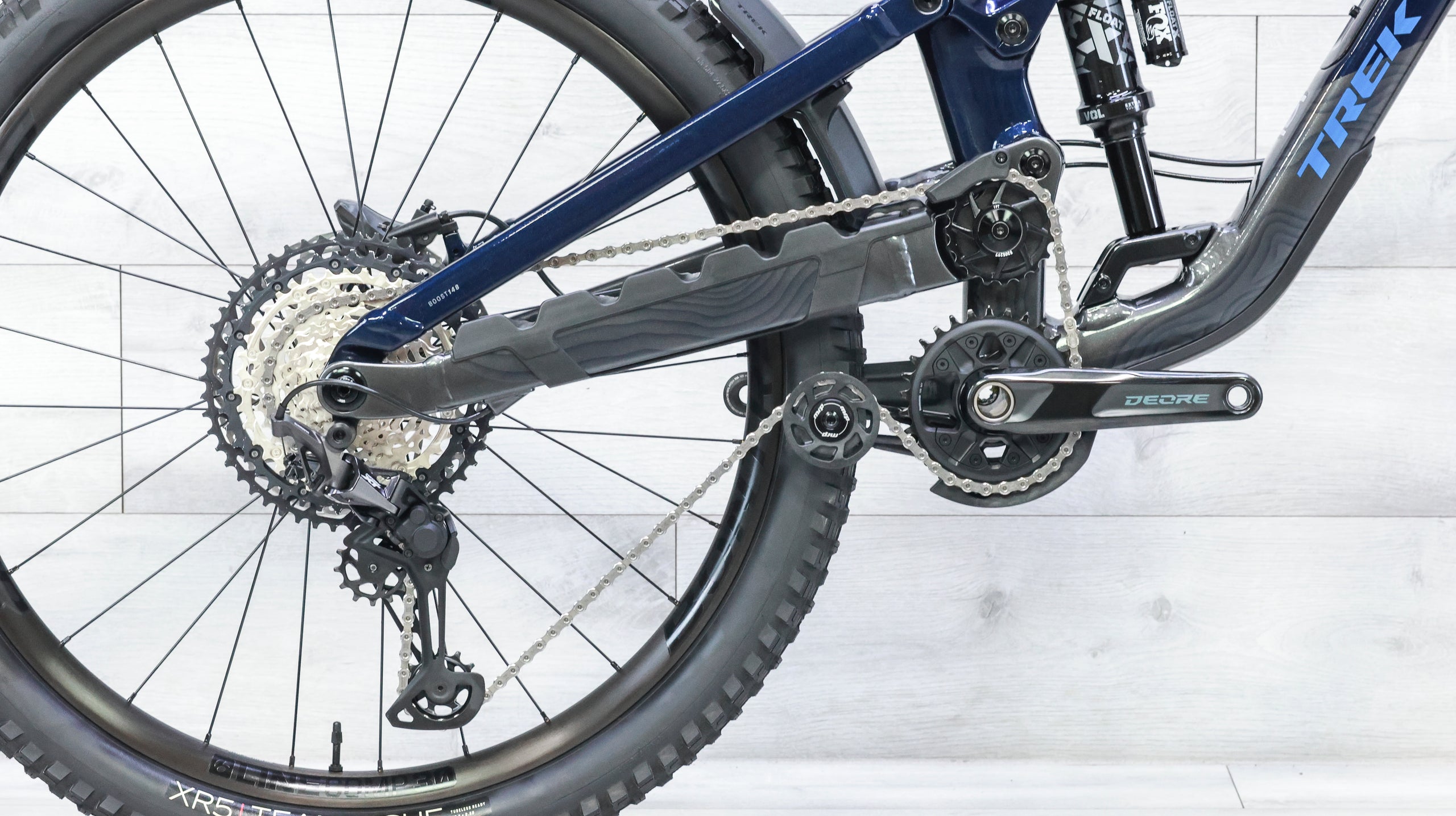 trek automatic shifting bicycle Trek Slash 8 Gen 6 Mountain Bike