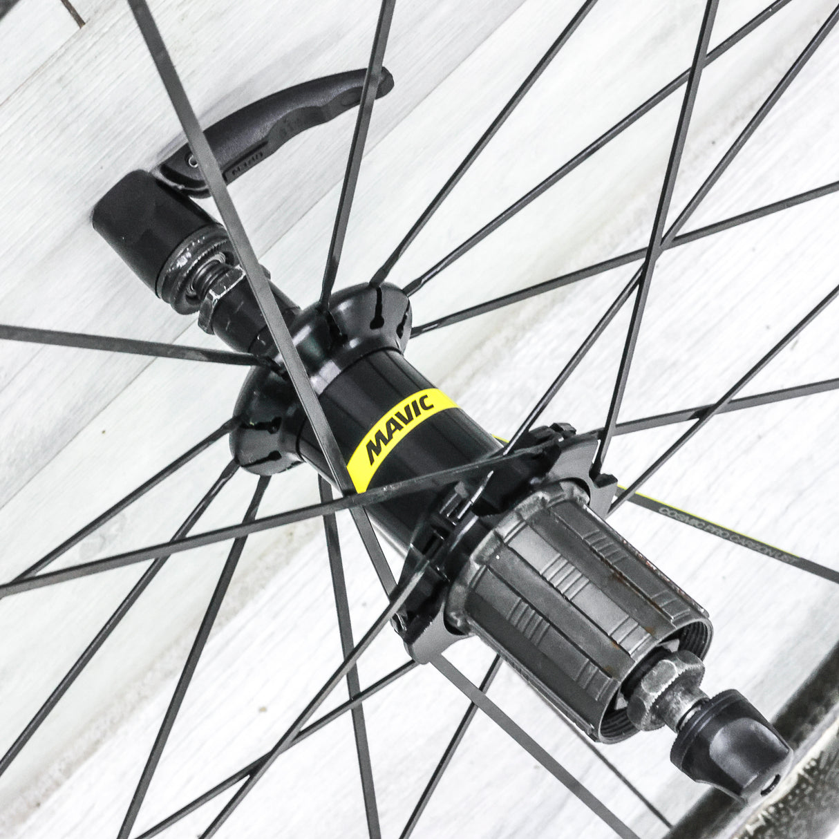 Mavic Cosmic Pro Carbon UST TDF Edition Wheelset – 700c, Rim Brake, Tubeless, HG 11-Speed