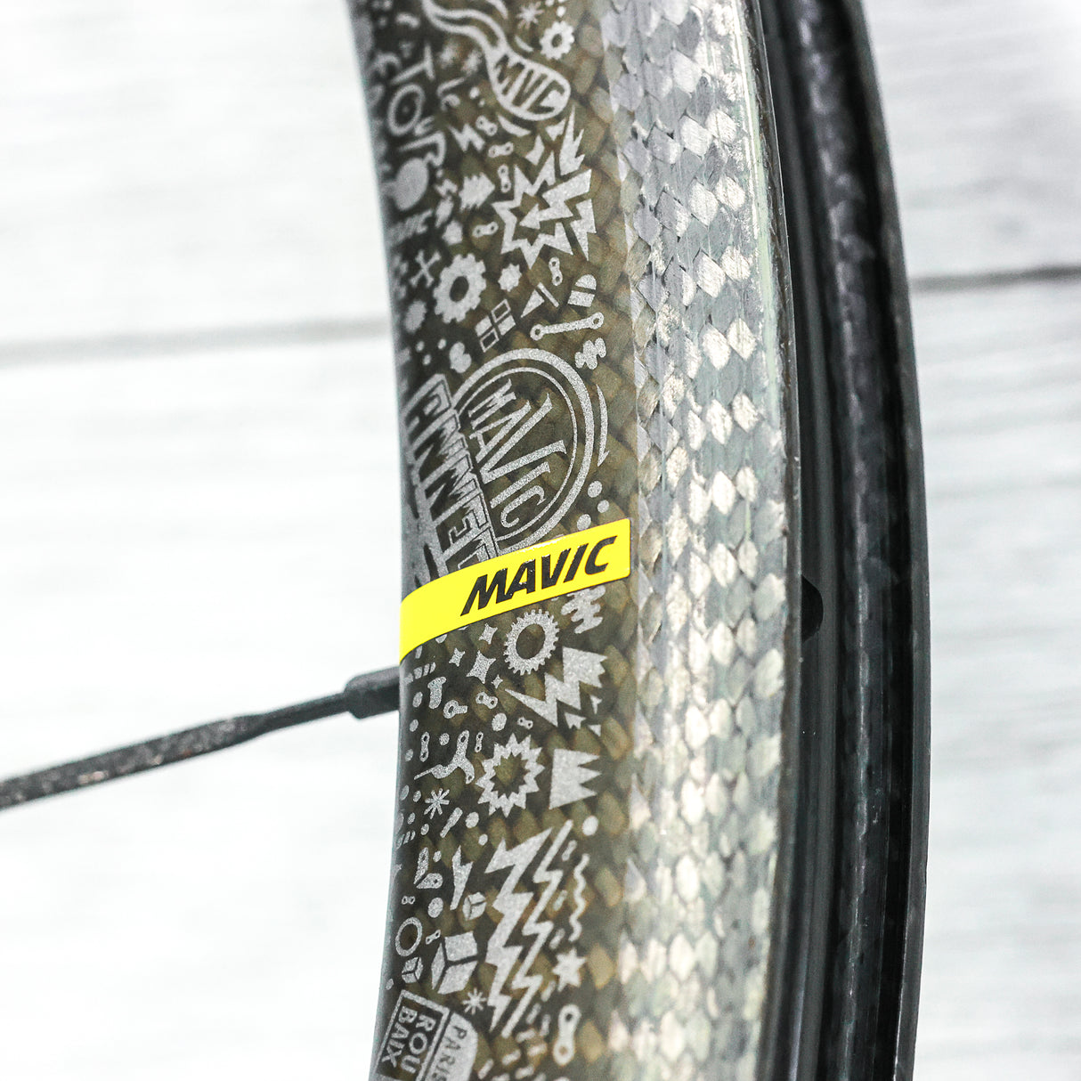 Mavic Cosmic Pro Carbon UST TDF Edition Wheelset – 700c, Rim Brake, Tubeless, HG 11-Speed