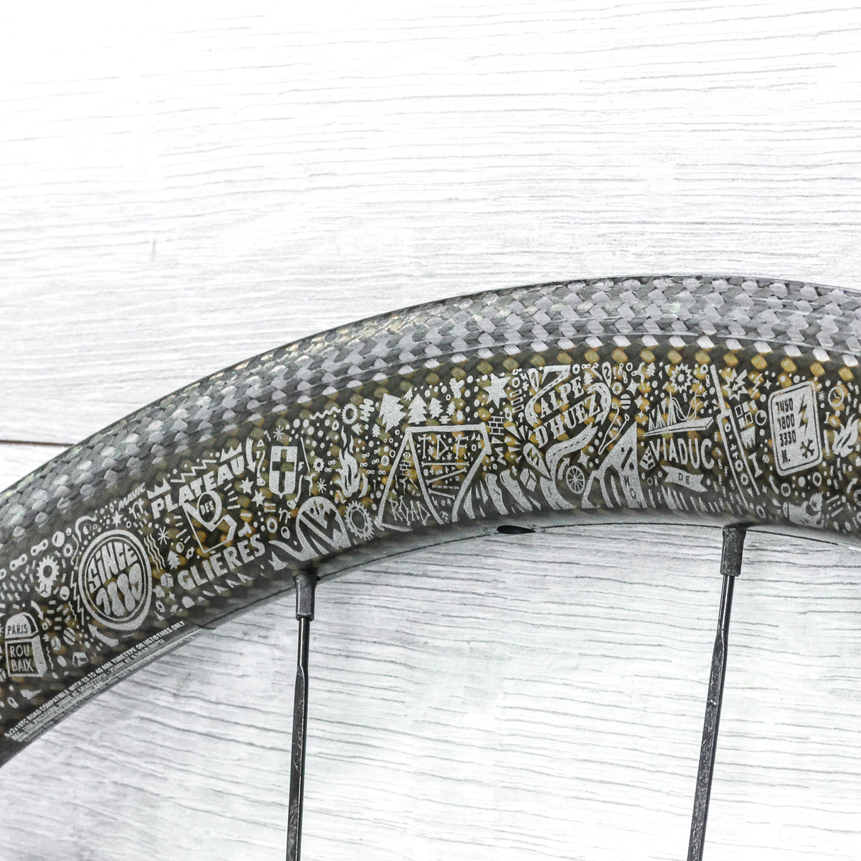 Mavic Cosmic Pro Carbon UST TDF Edition Wheelset – 700c, Rim Brake, Tubeless, HG 11-Speed