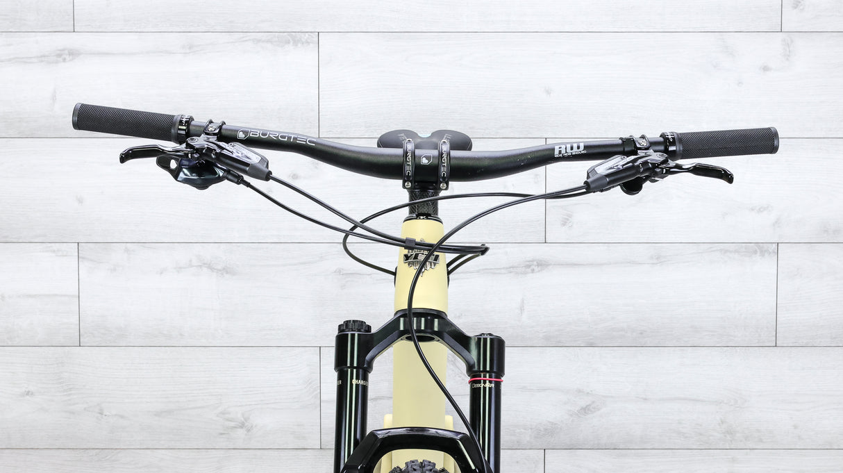 Yeti SB120 C-Series LR C2 Mountain Bike - 2025, Medium