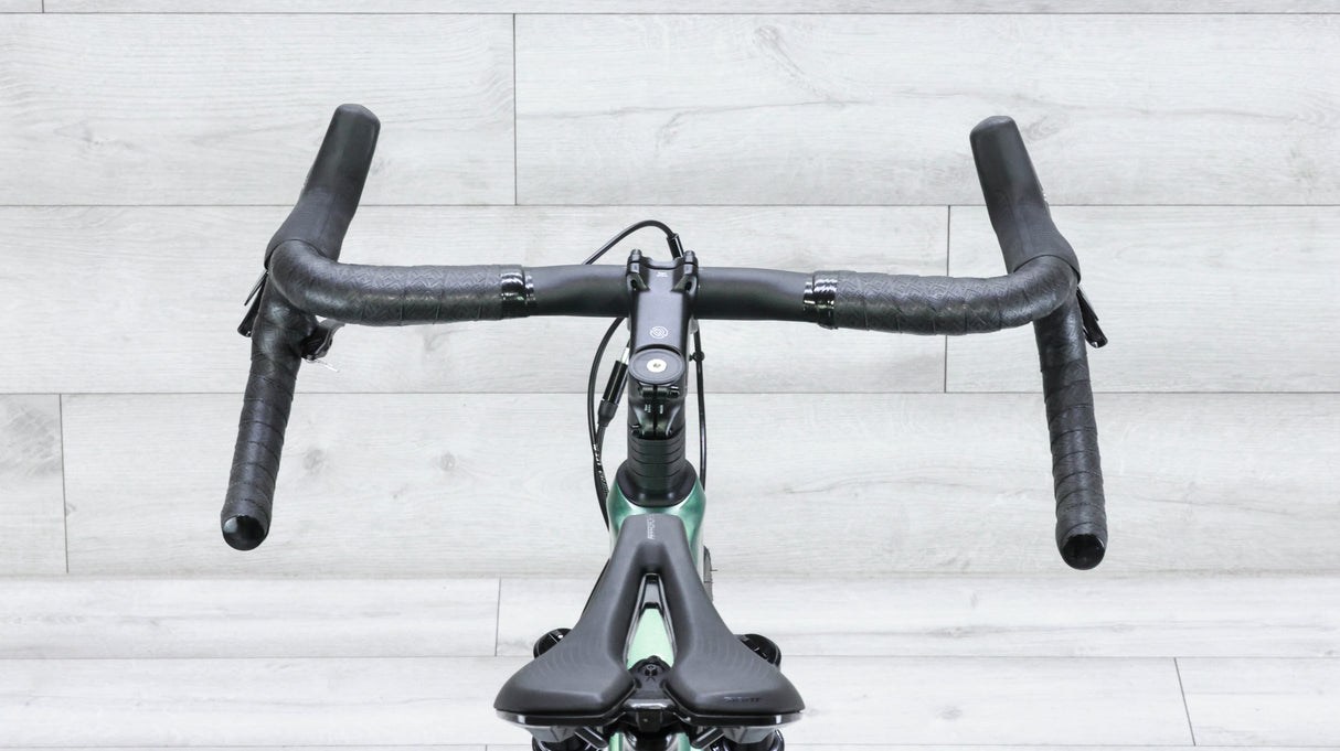 Giant Revolt X Advanced Pro 2 Gravel Bike - 2023, Medium