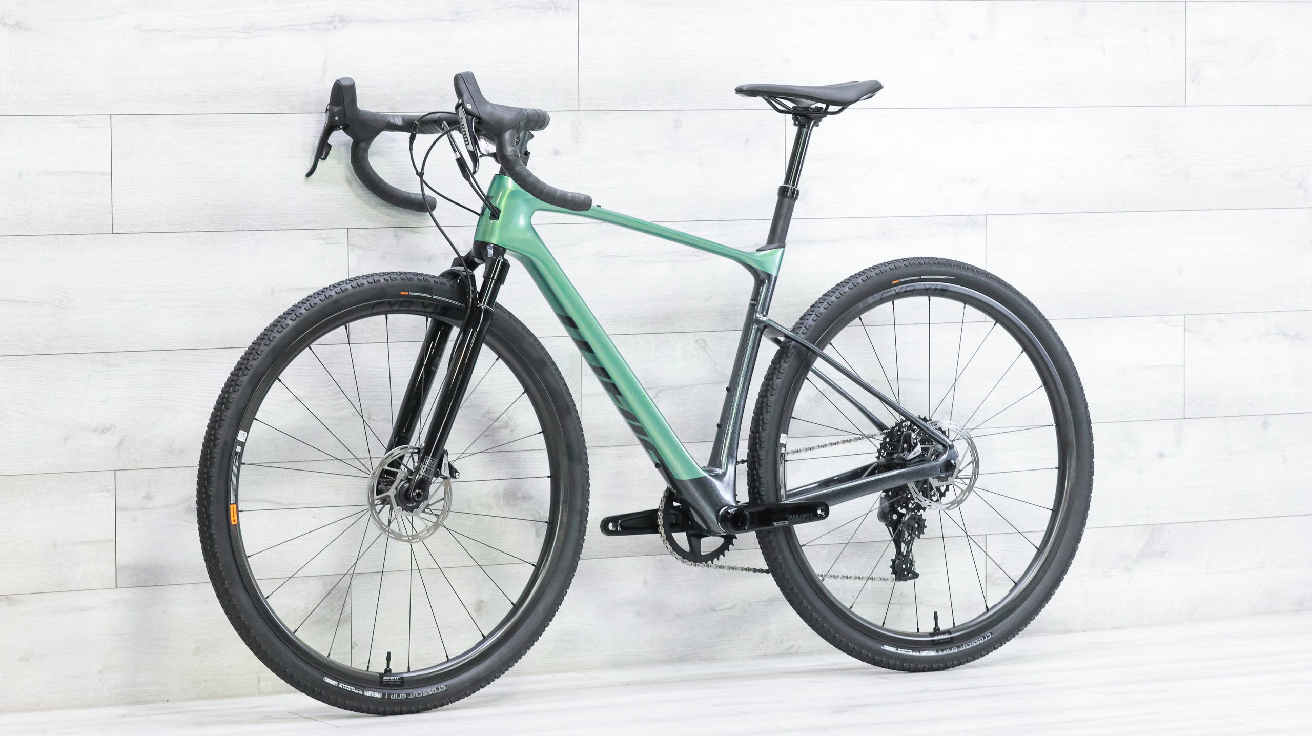 Giant Revolt X Advanced Pro 2 Gravel Bike