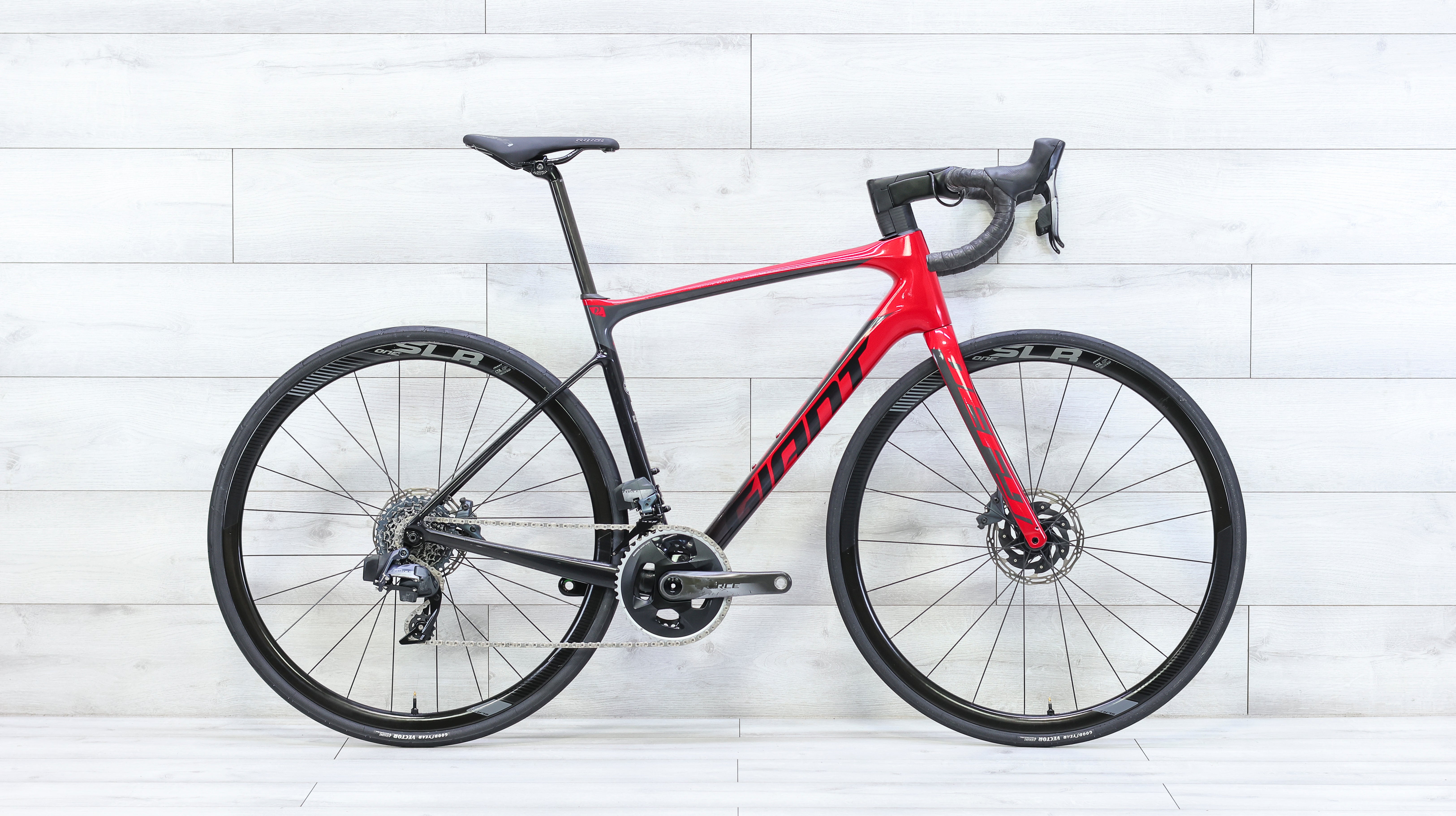 Giant Defy Advanced Pro 1 Force Road Bike - 2020, Medium – Cycle