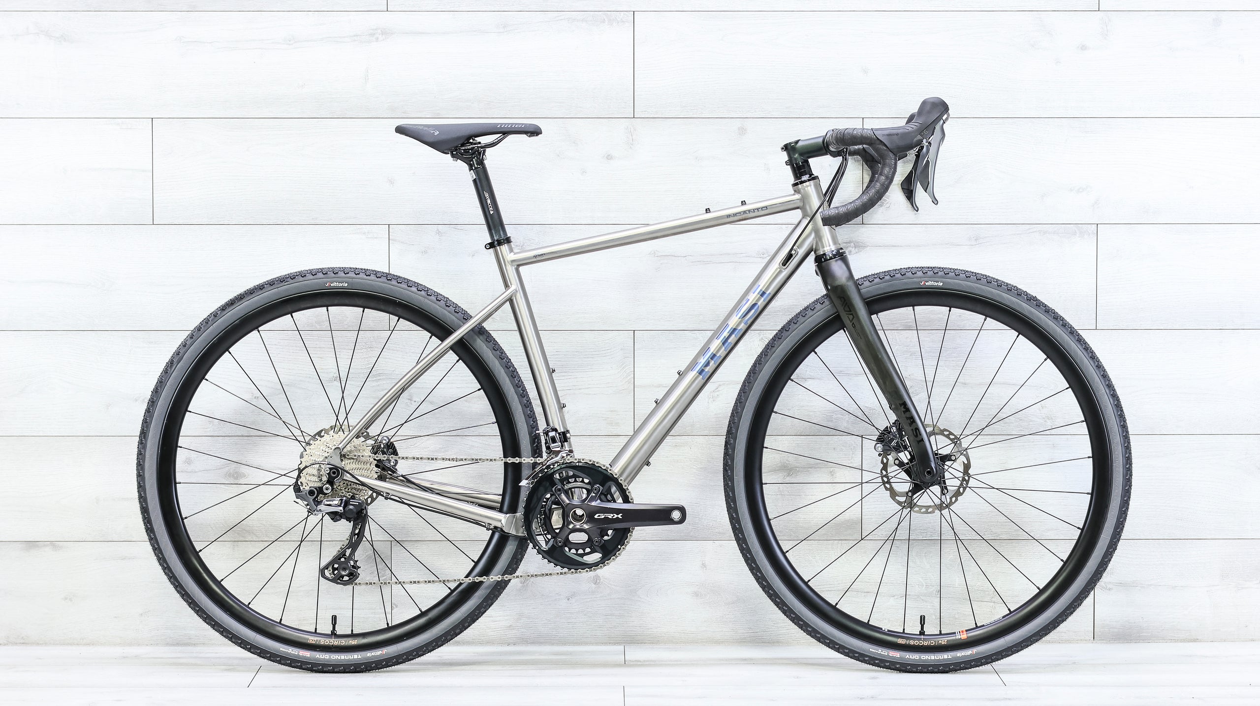 tutti gravel bike Masi Incanto Titanium Gravel Bike