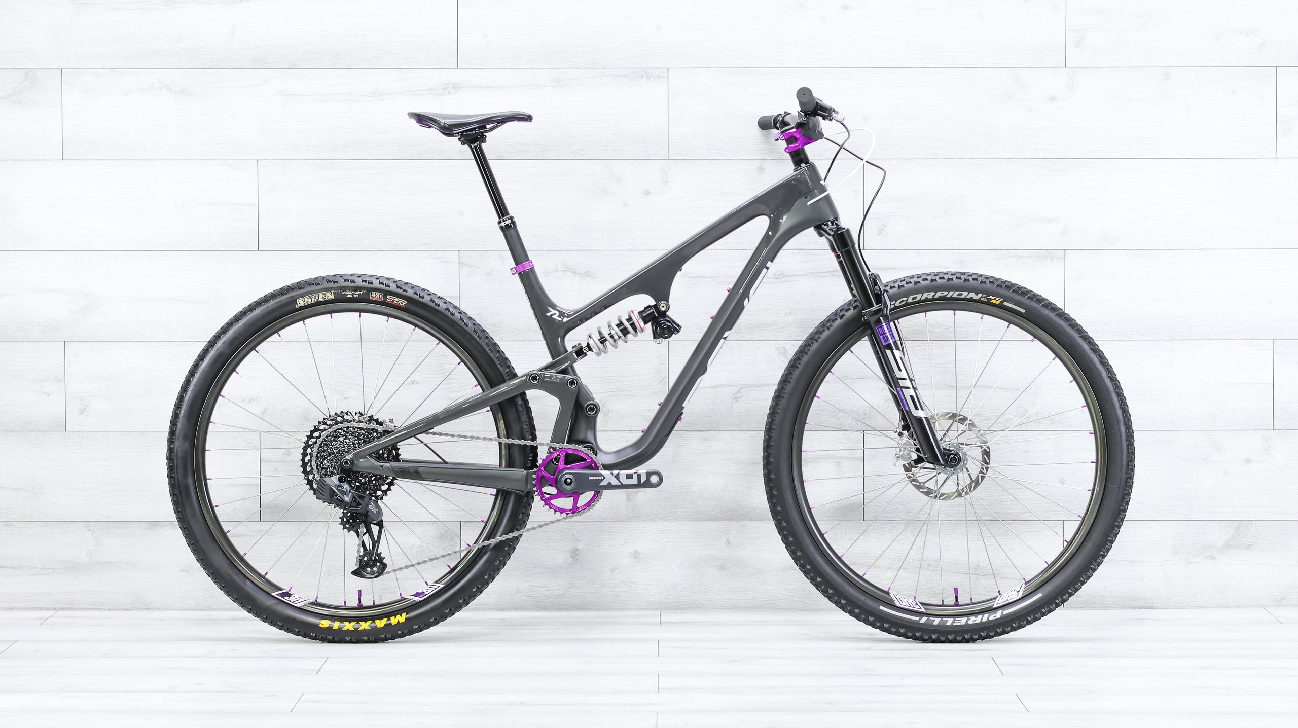 Revel Ranger AXS Mountain Bike