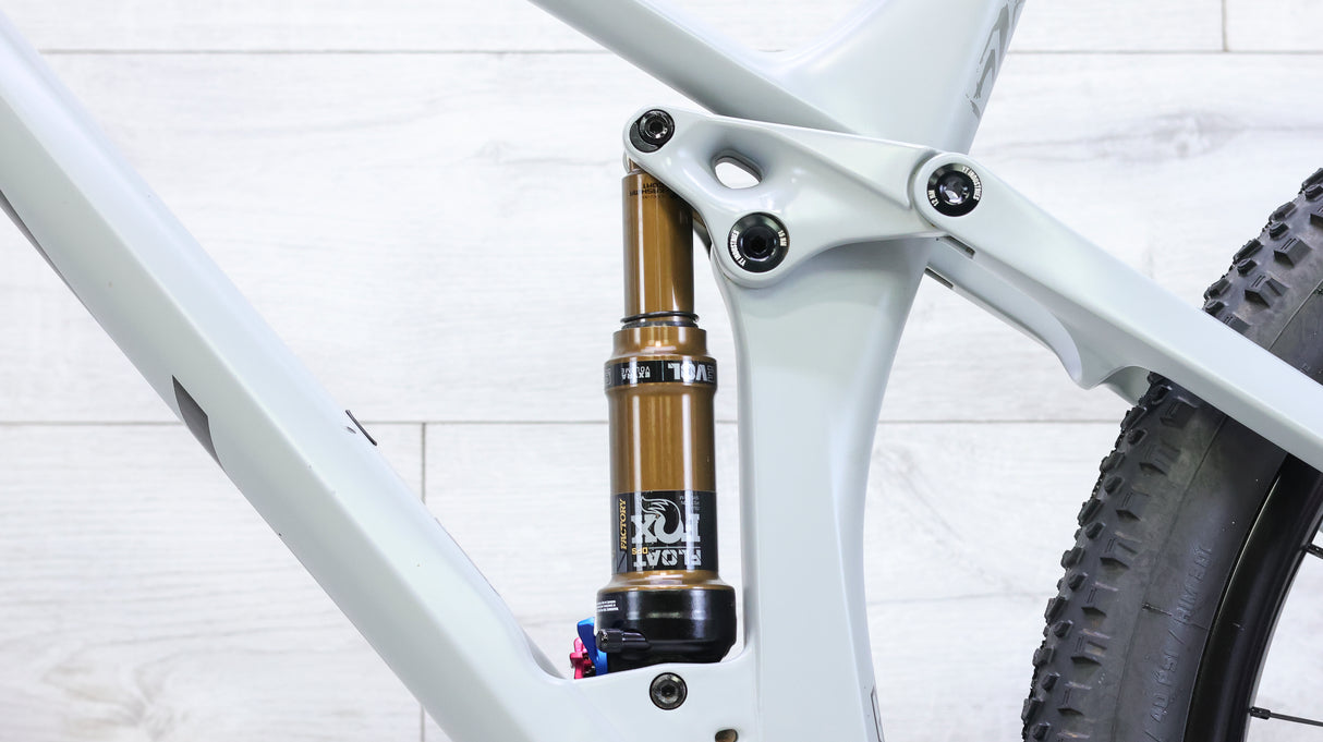 YT Izzo Core 4 29 AXS Mountain Bike - 2021, X-Large