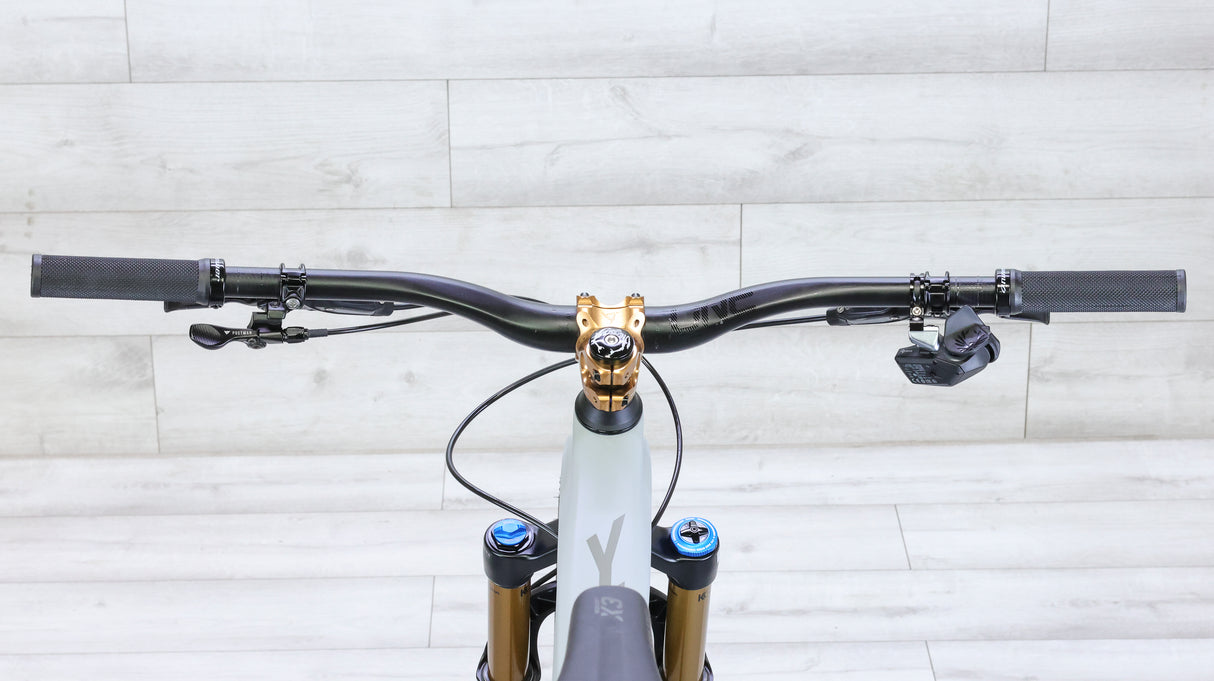 YT Izzo Core 4 29 AXS Mountain Bike - 2021, X-Large