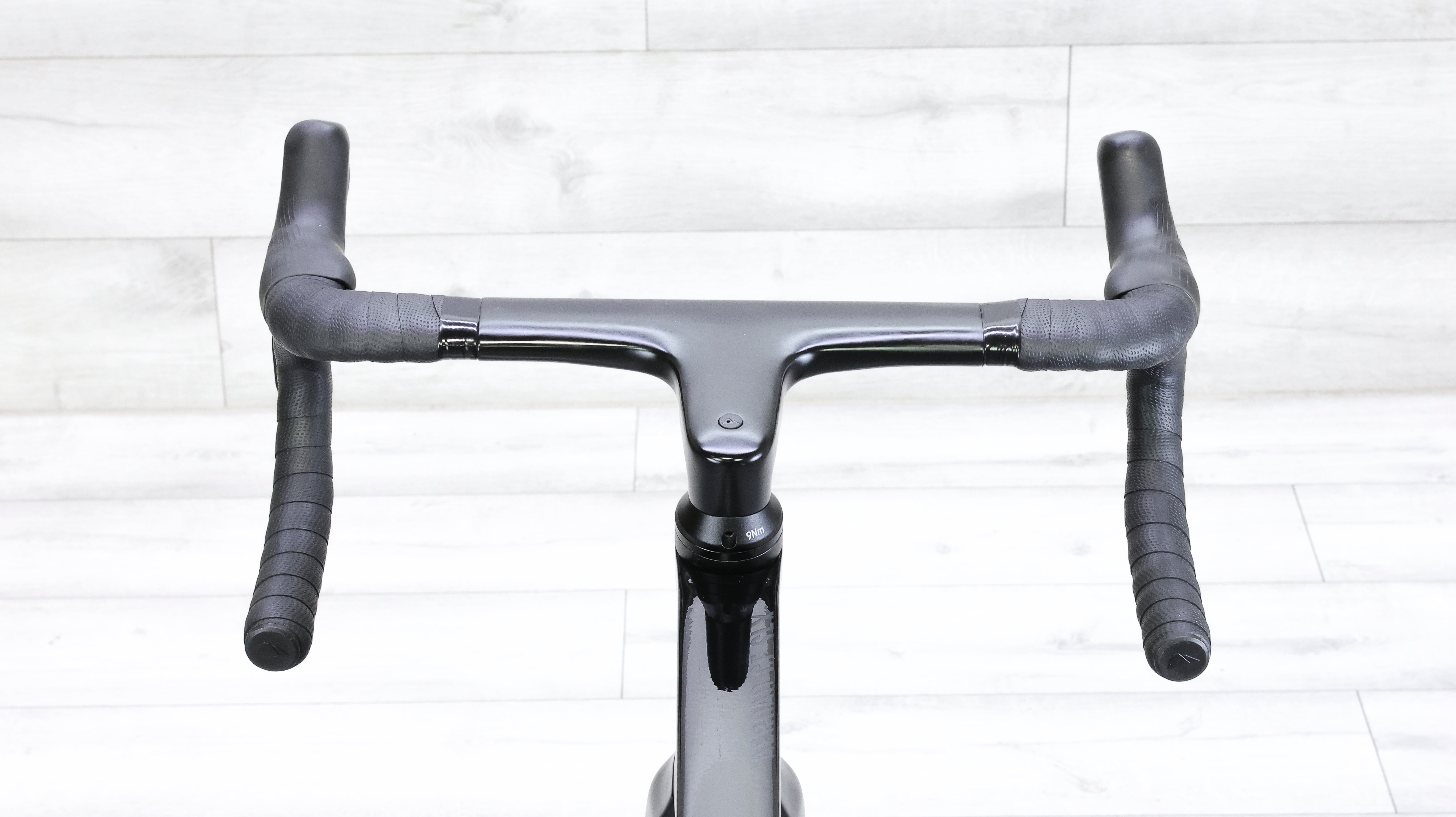 Canyon Aeroad CF SLX 8 Disc Di2 Road Bike - 2023, Medium – Cycle