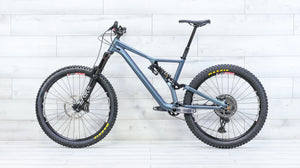 Specialized Stumpjumper EVO Alloy Mountain Bike - 2020, Medium (S3)