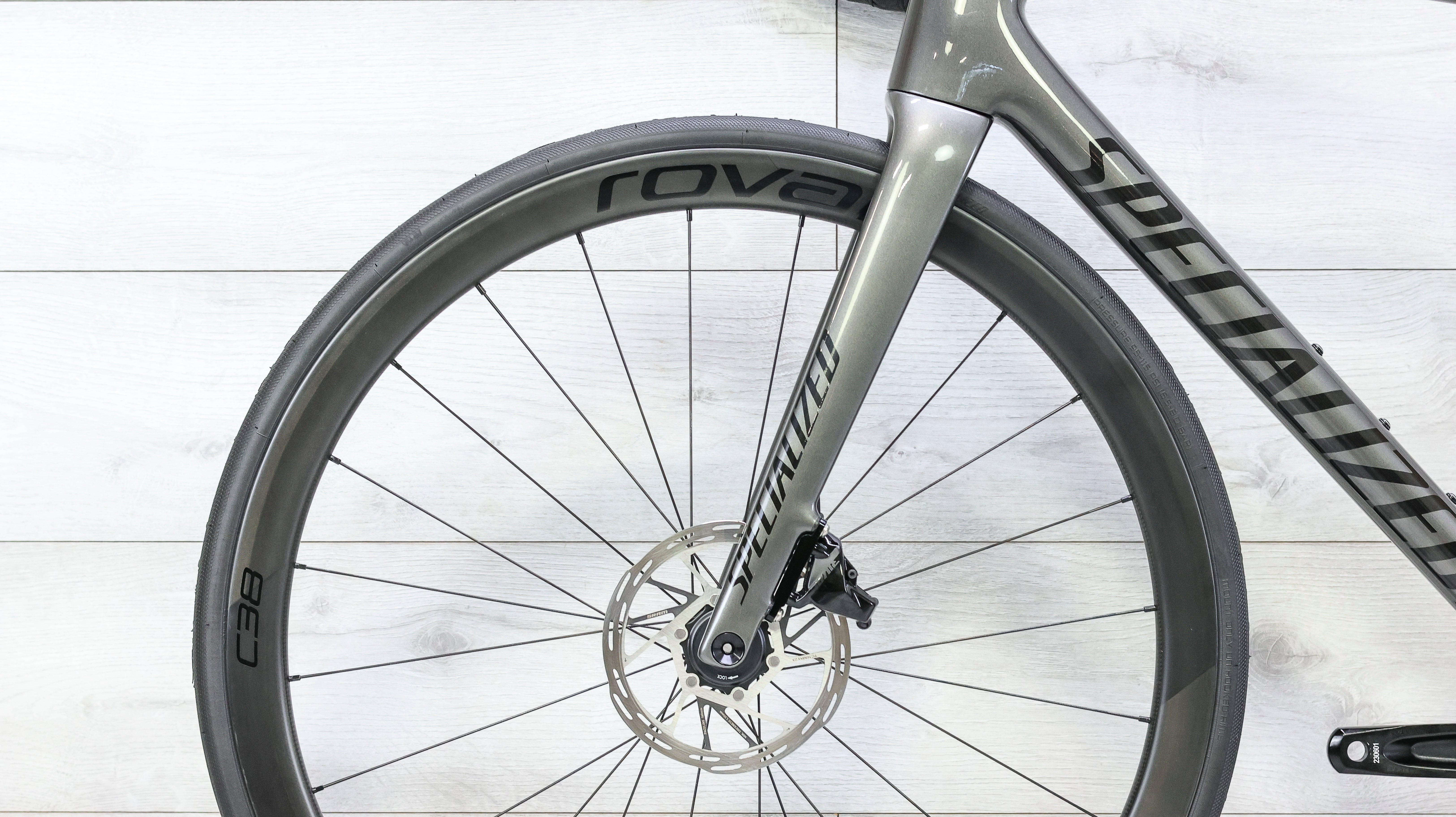 Specialized Tarmac SL8 Expert SRAM Rival AXS Road Bike - 2024