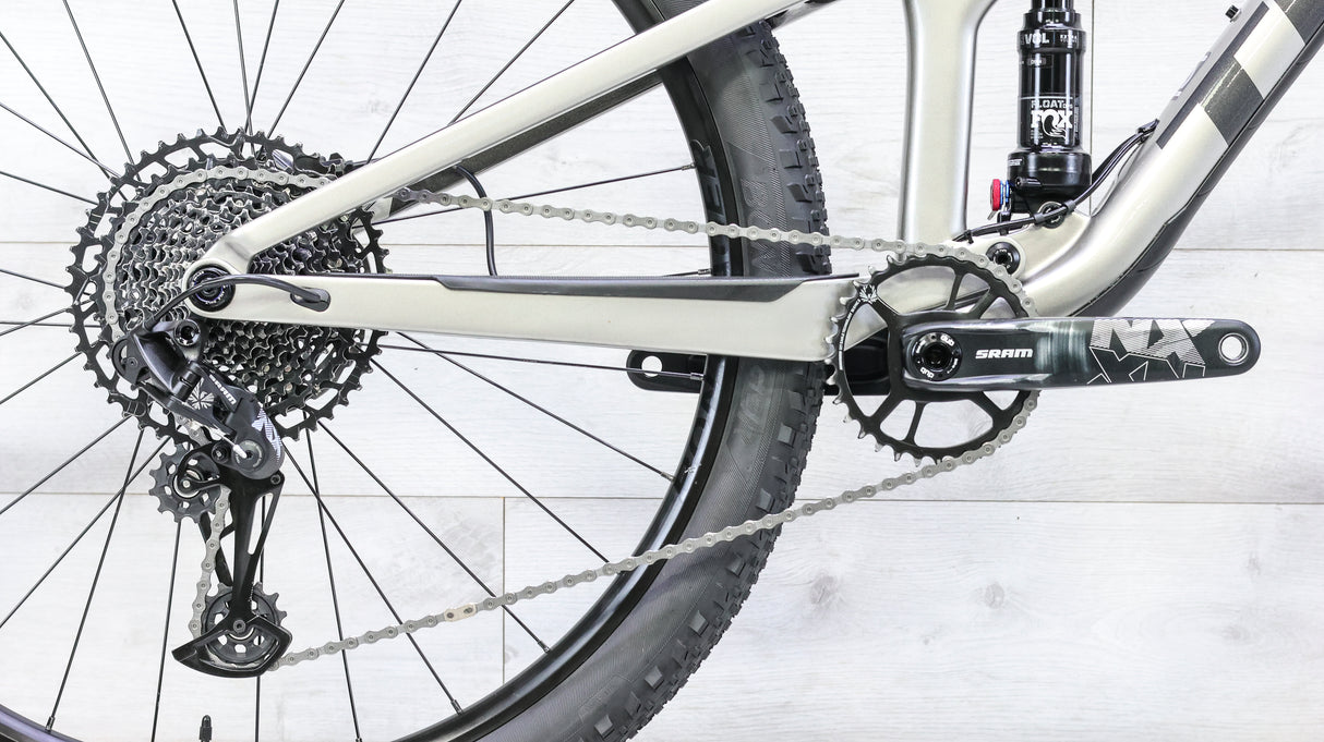 Trek Top Fuel 9.7 Mountain Bike - 2021, Med/Large