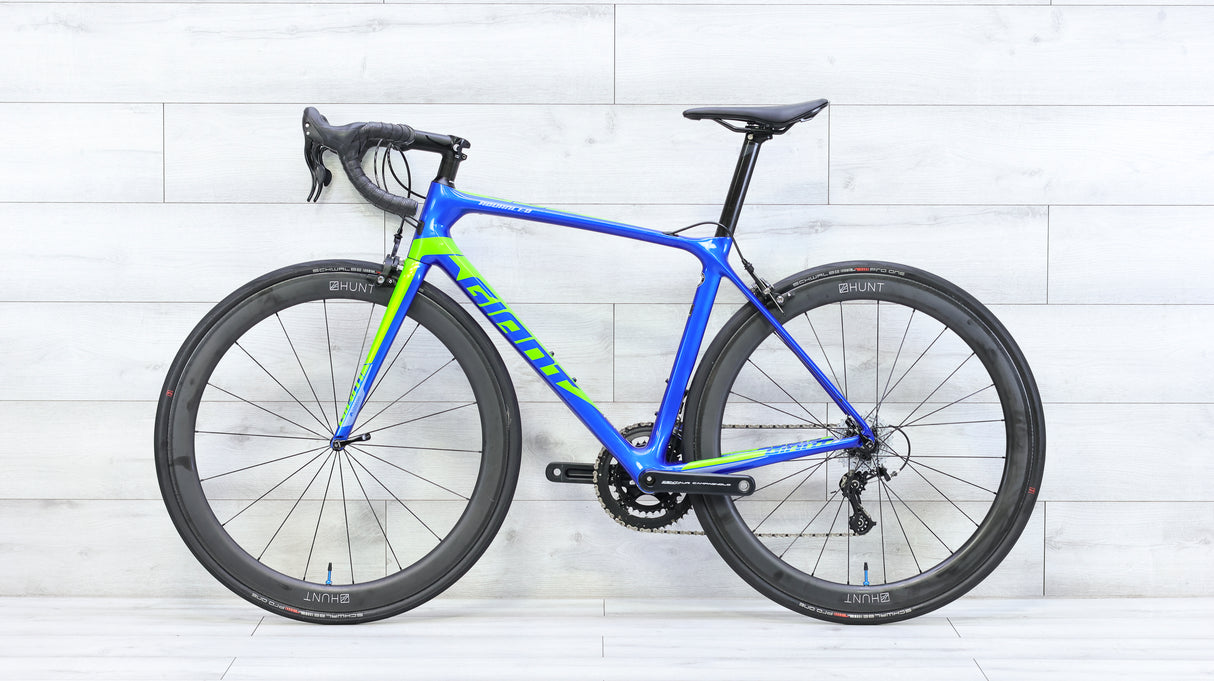 Giant TCR Advanced 2 Campagnolo Road Bike - 2019, Medium