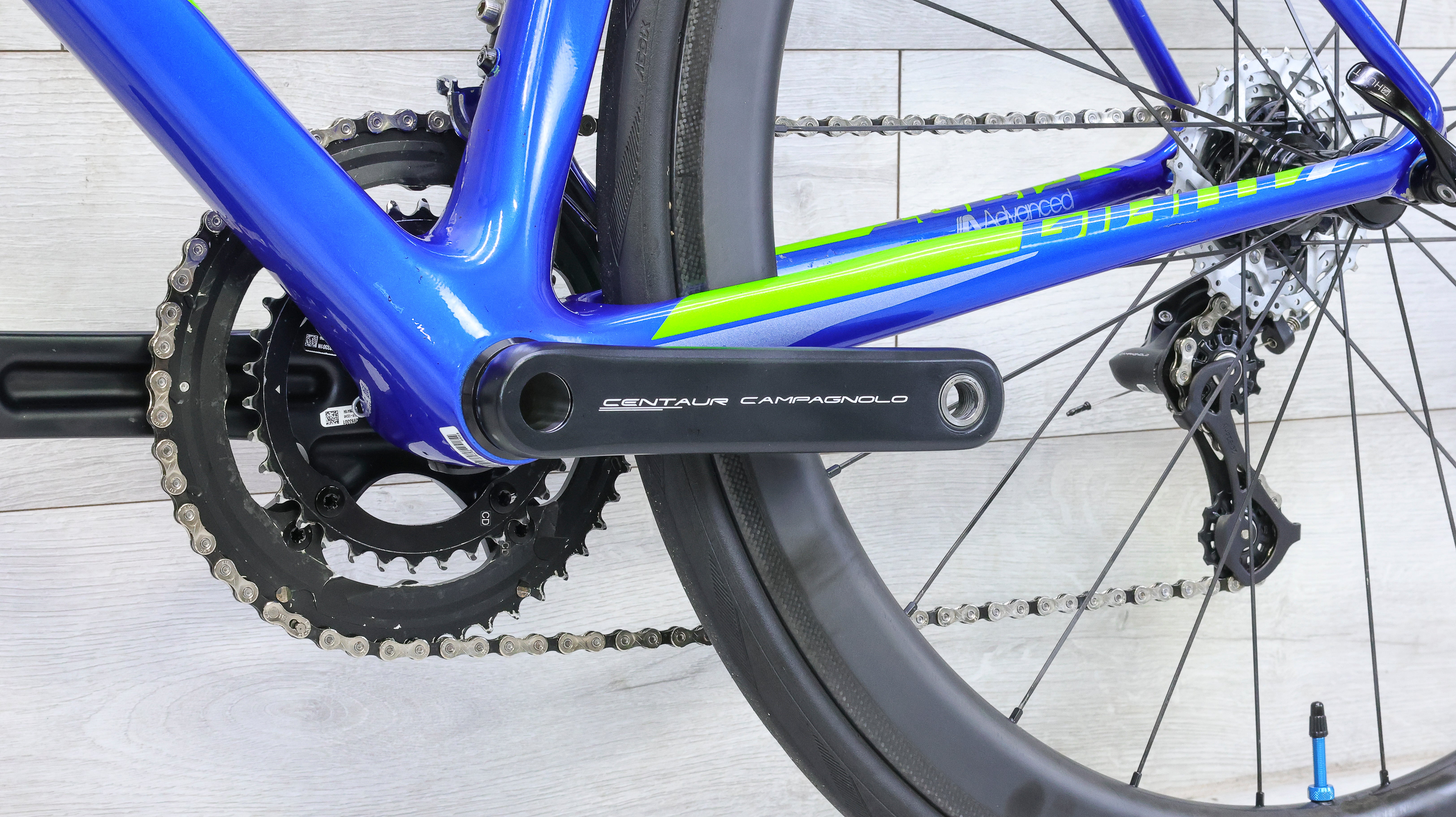 Giant TCR Advanced 2 Campagnolo Road Bike - 2019, Medium – Cycle