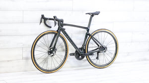 Specialized Tarmac SL7 Expert Ultegra Di2 Road Bike - 2022, 52cm
