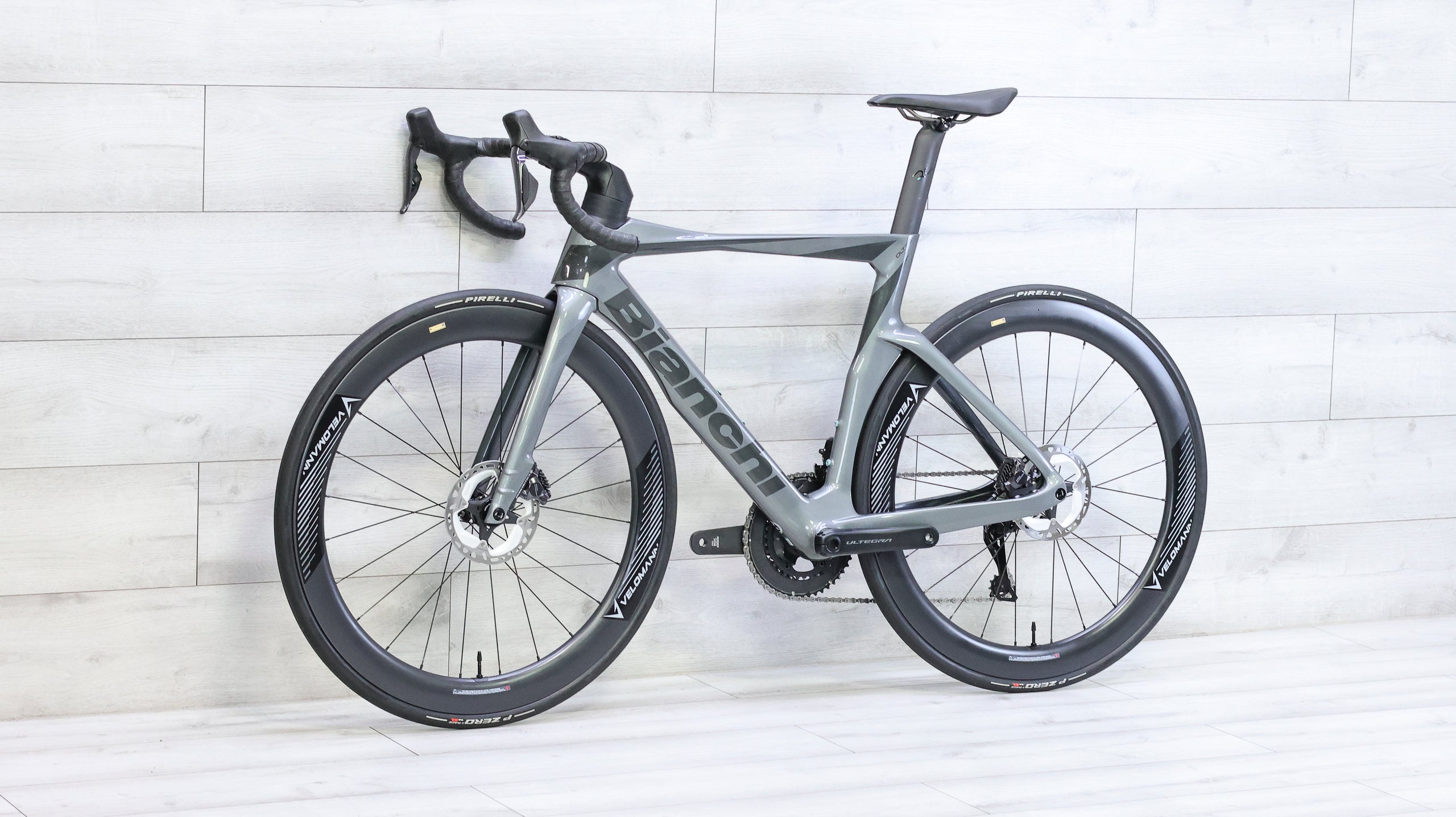 Bianchi Oltre Comp Ultegra Di2 Road Bike