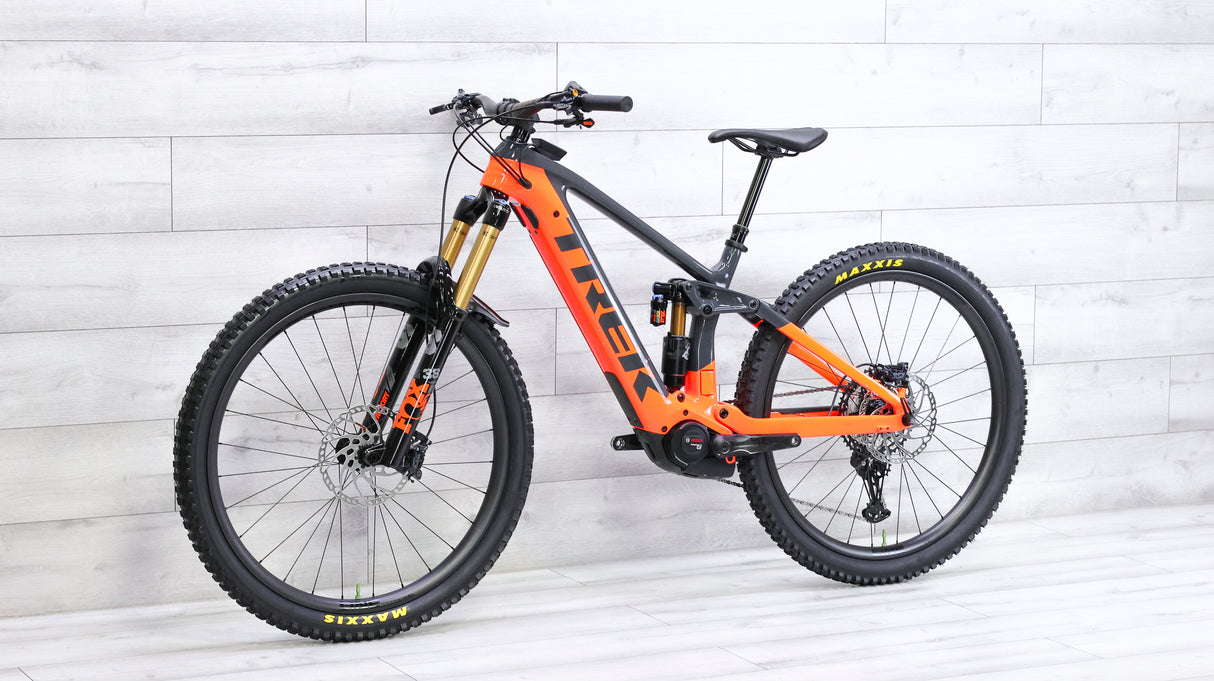Trek Rail 9.8 XT Mountain E-Bike - 2021, Medium