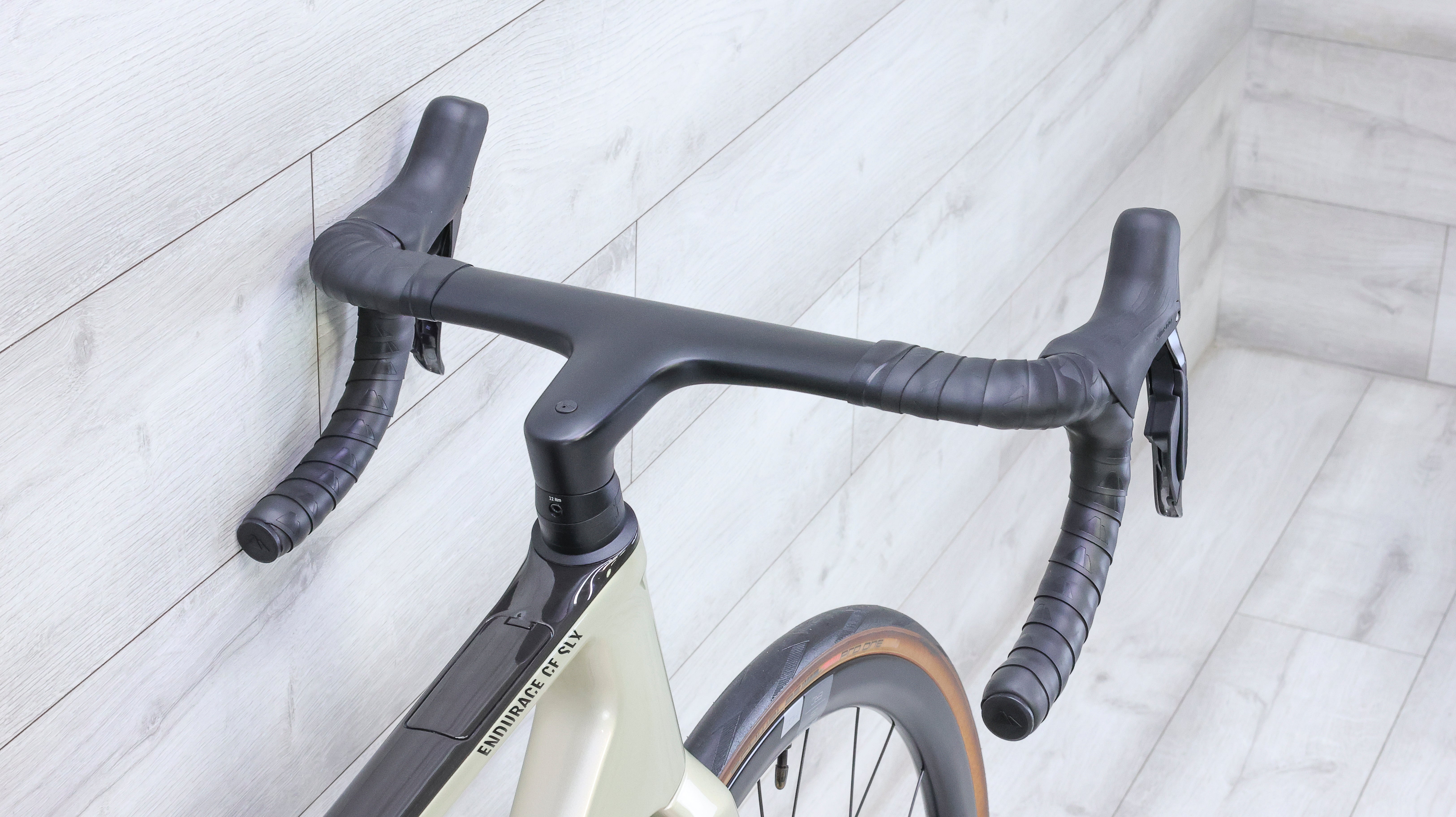 Canyon Endurace CF SLX 8 Di2 Road Bike - 2024, Medium – Cycle Limited